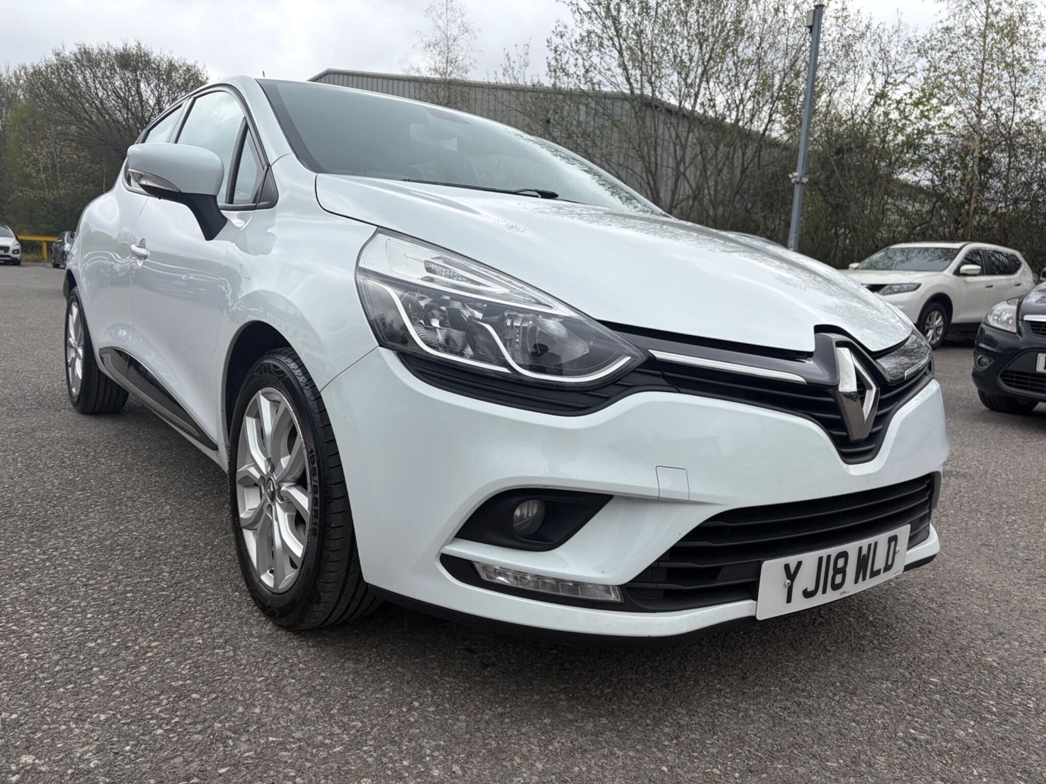 Renault Clio - Image 6