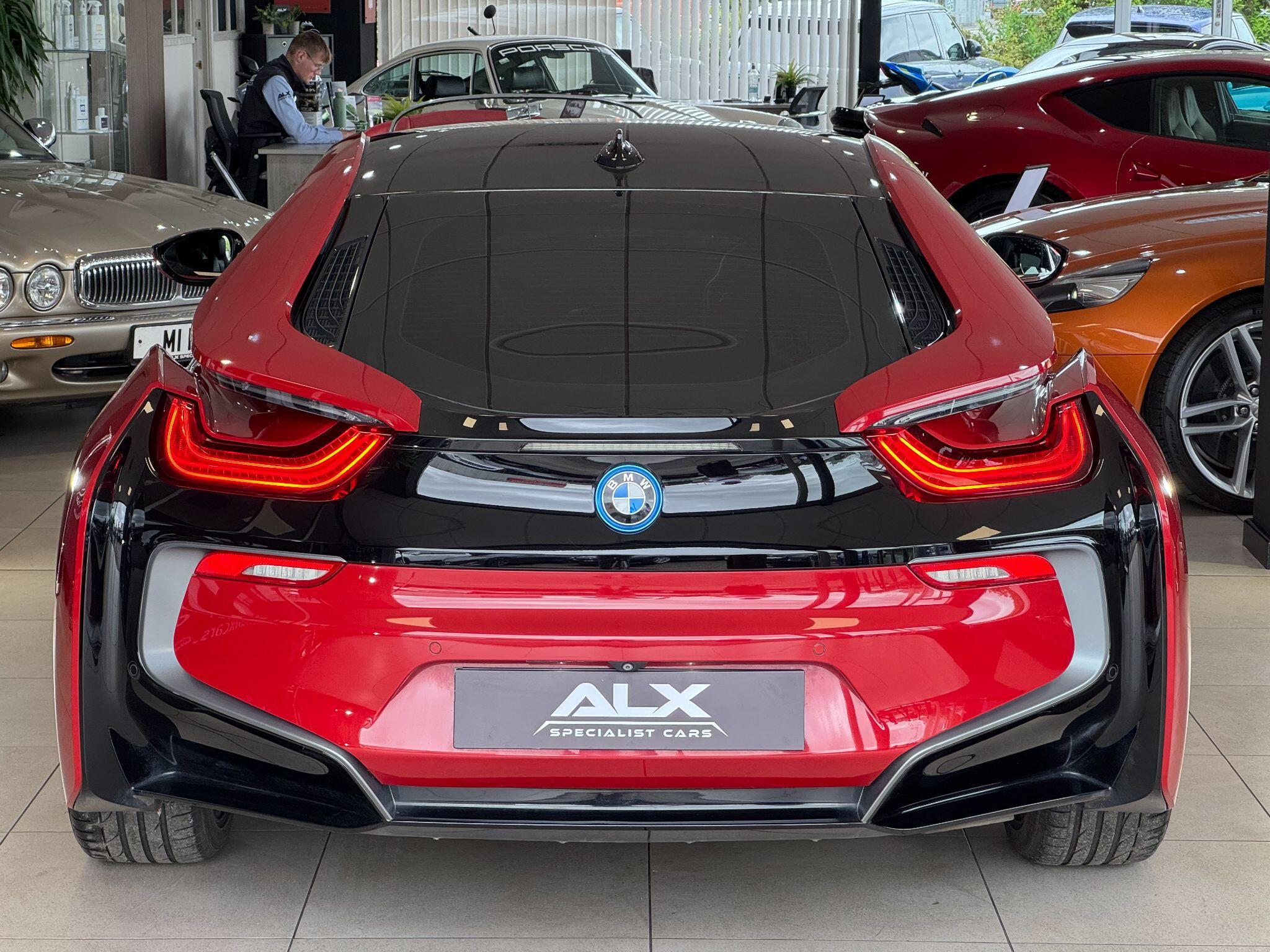 BMW i8 - Image 20