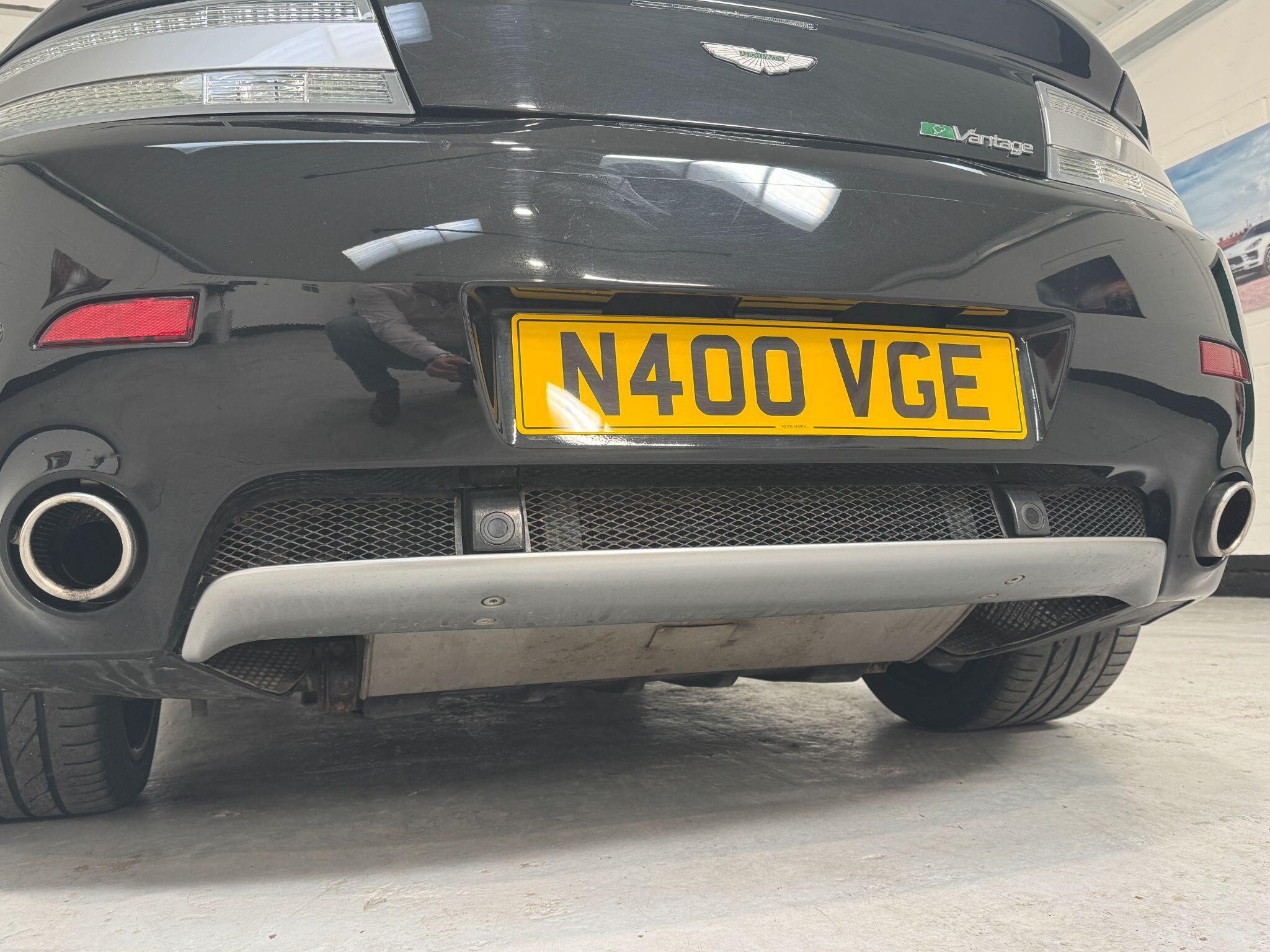 Aston Martin Vantage - Image 34
