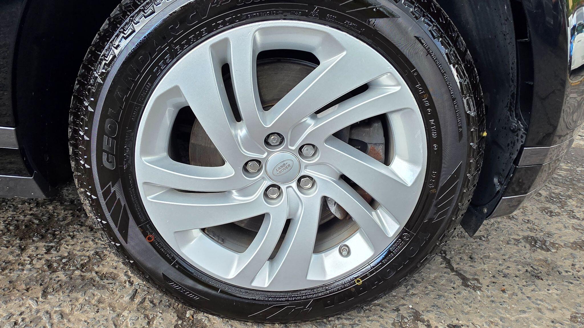 Land Rover Range Rover Evoque - Image 40