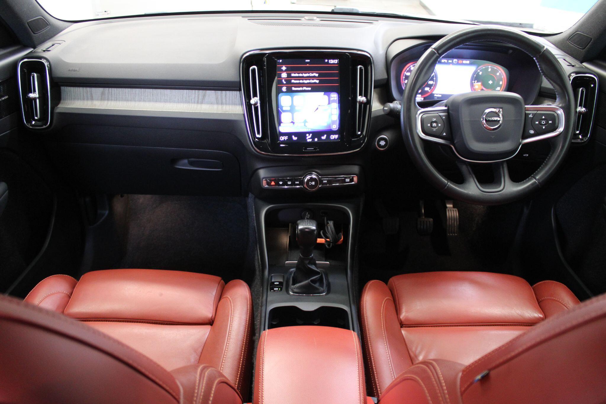 Volvo XC40 - Image 22