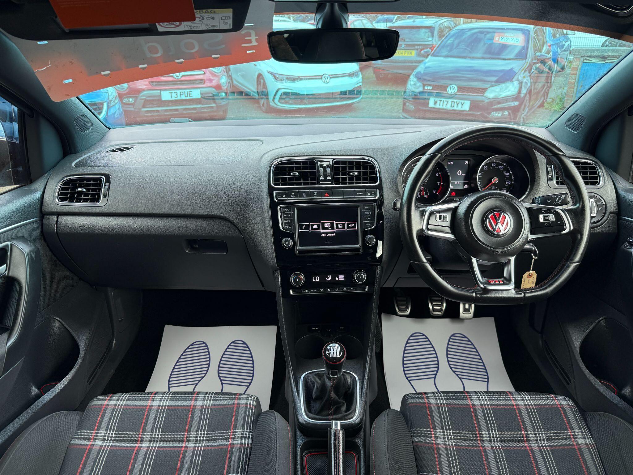 Volkswagen Polo - Image 3