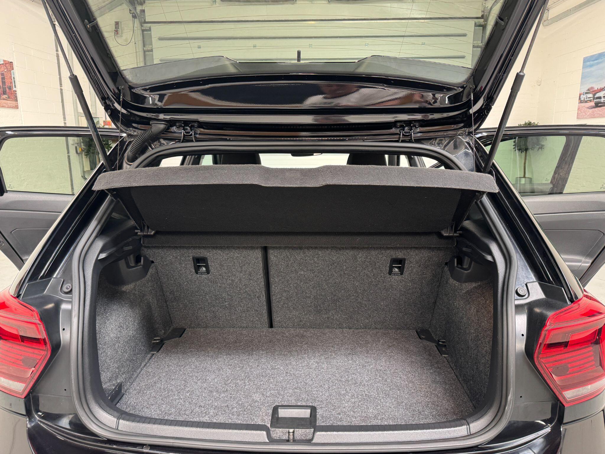 Volkswagen Polo - Image 45