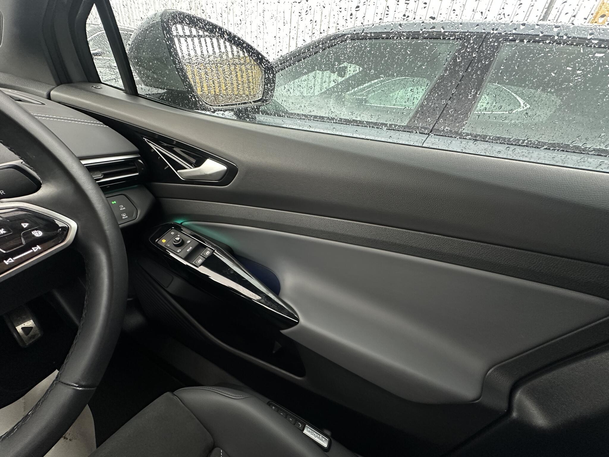 Volkswagen ID.4 - Image 8
