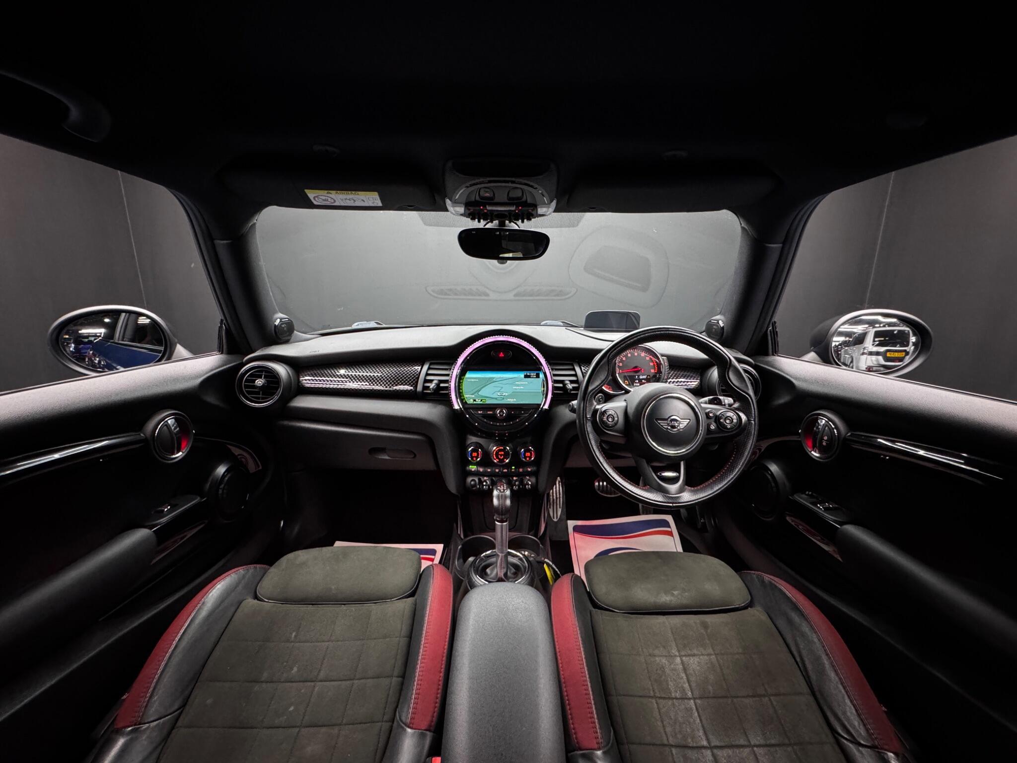 MINI Hatch - Image 15