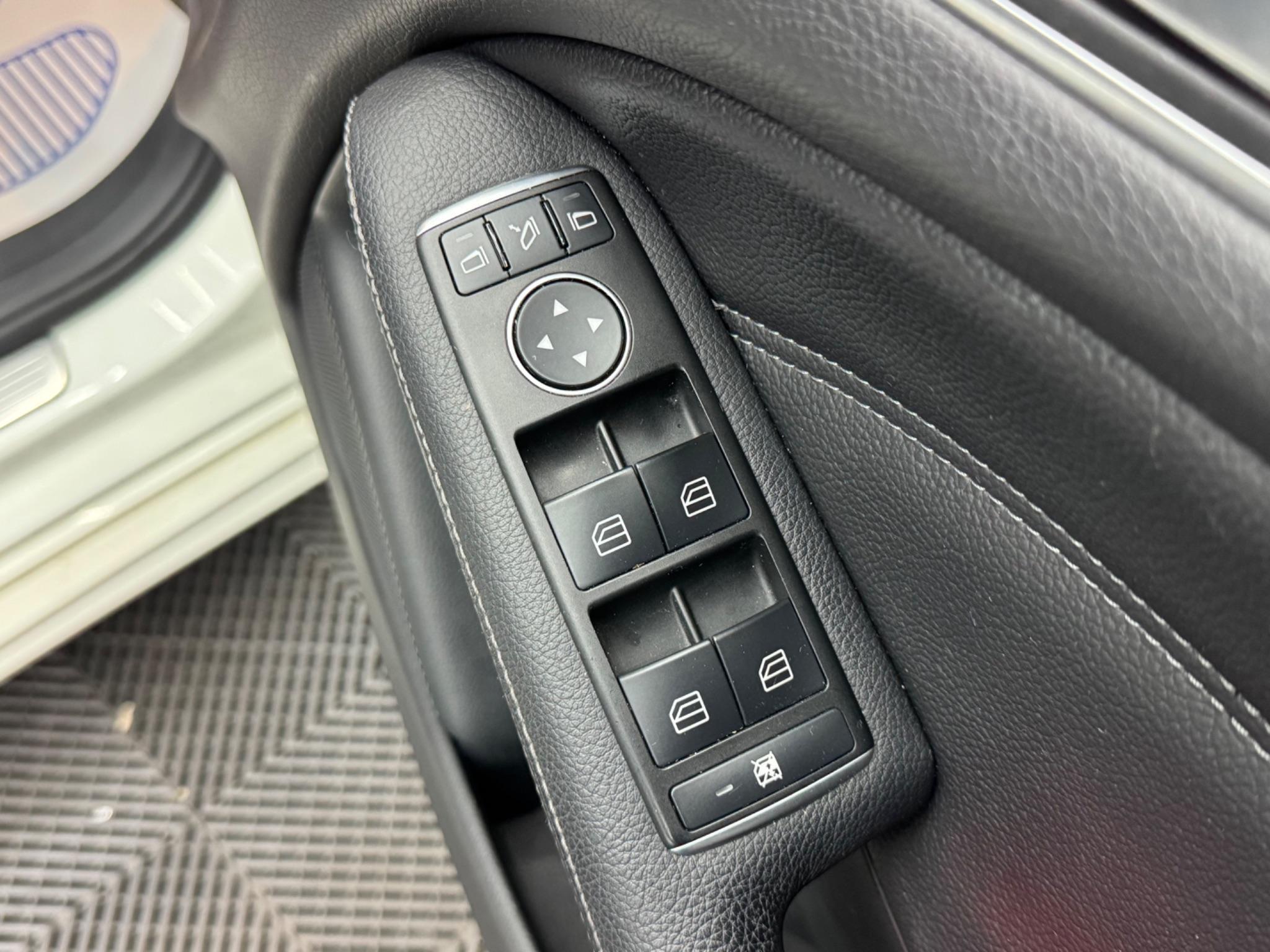 Mercedes B Class - Image 36