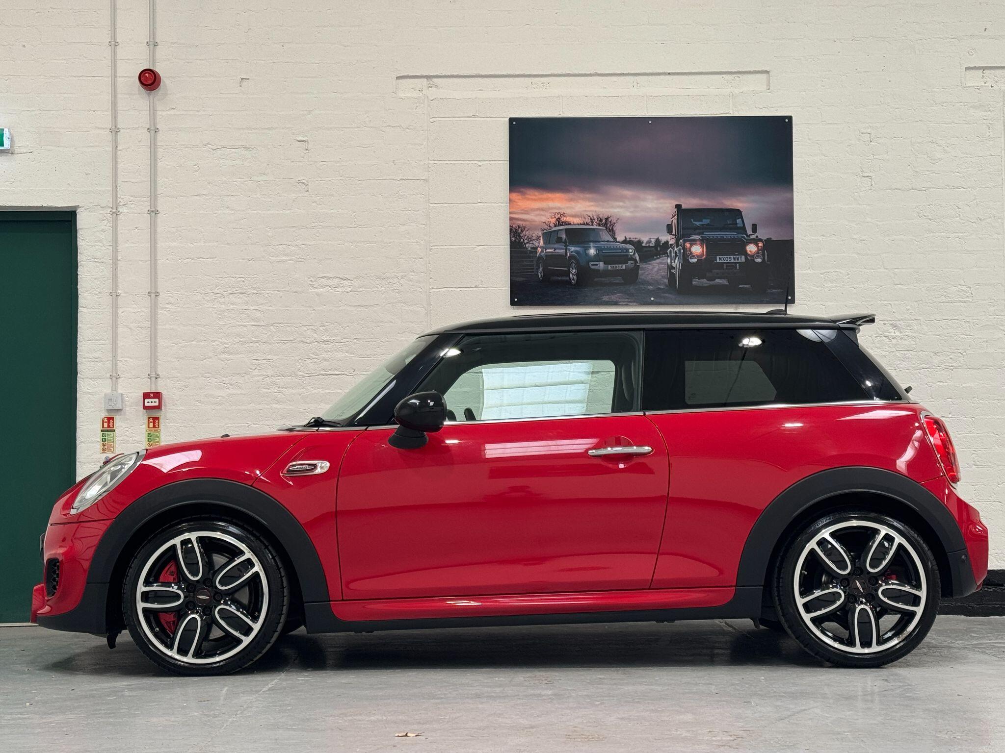 MINI Hatch - Image 10