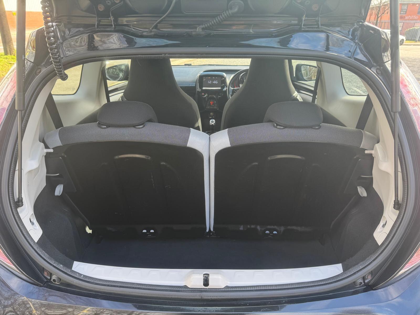 Toyota Aygo - Image 33