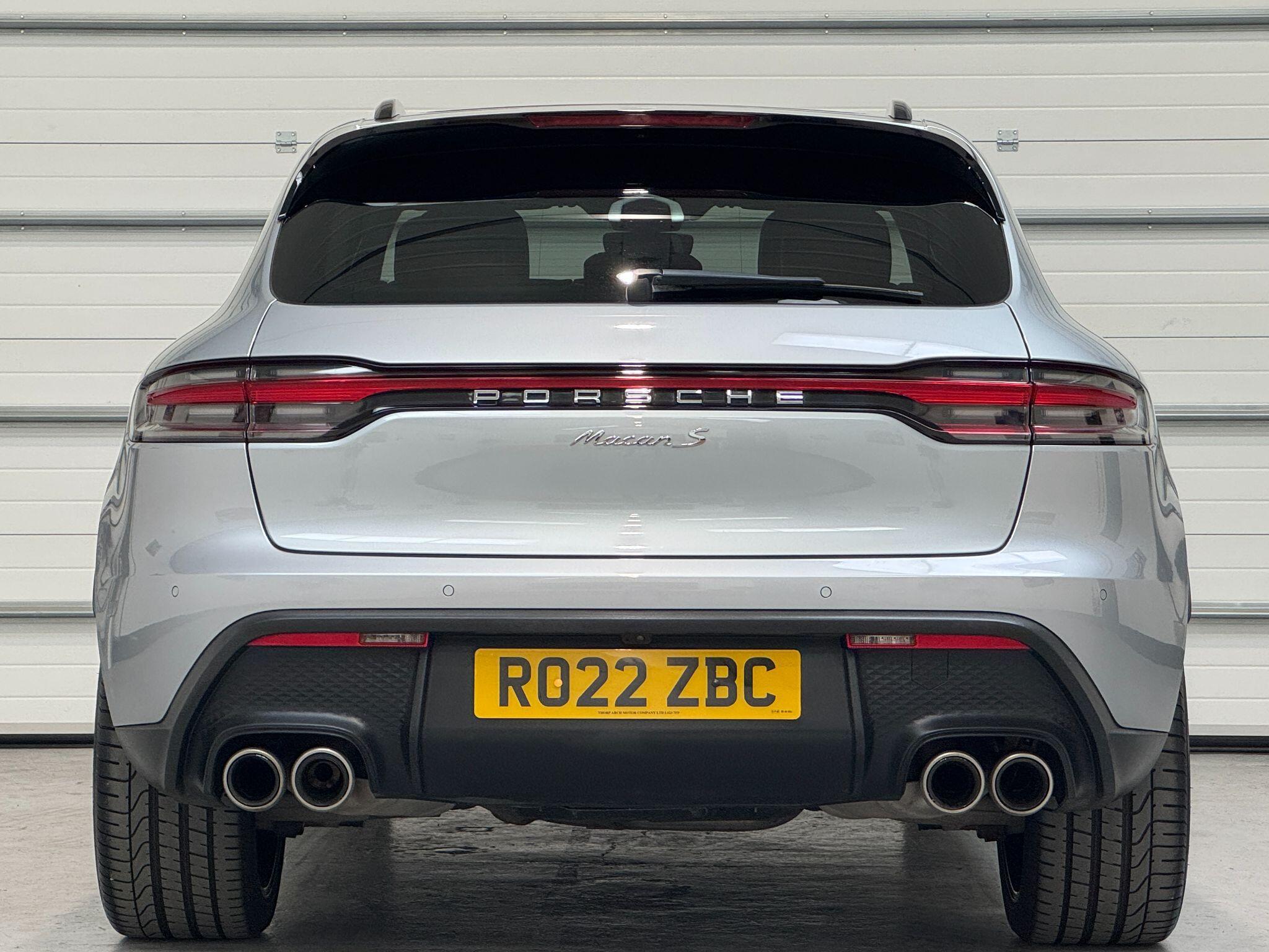 Porsche Macan - Image 13