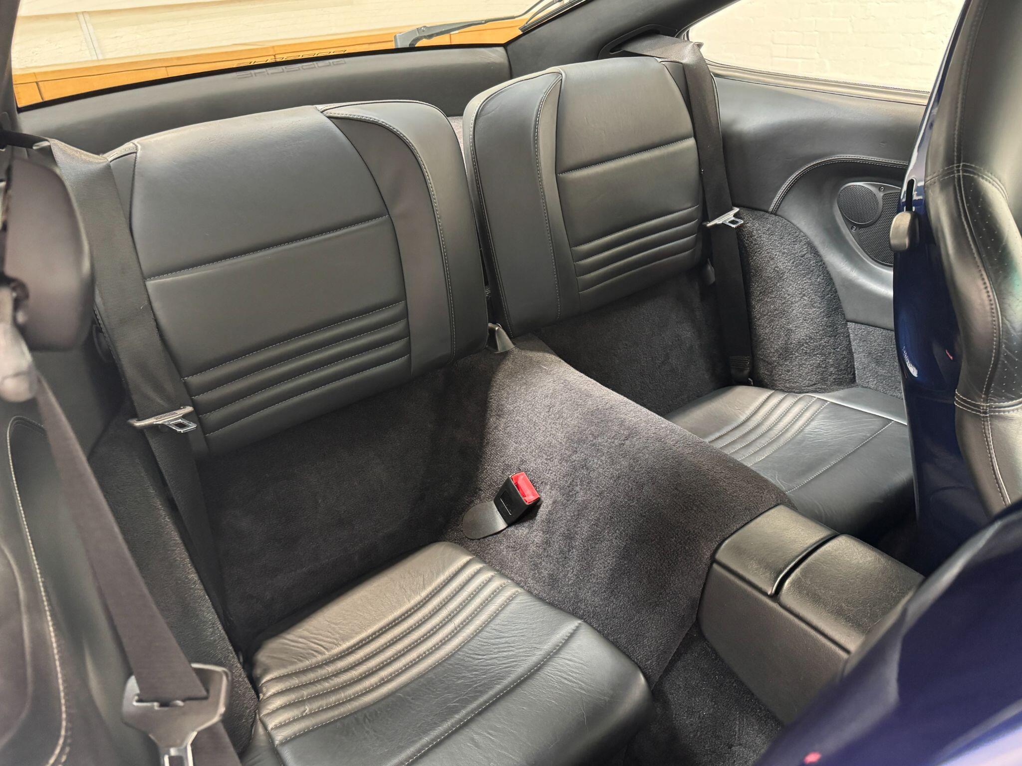 Porsche 911 - Image 24