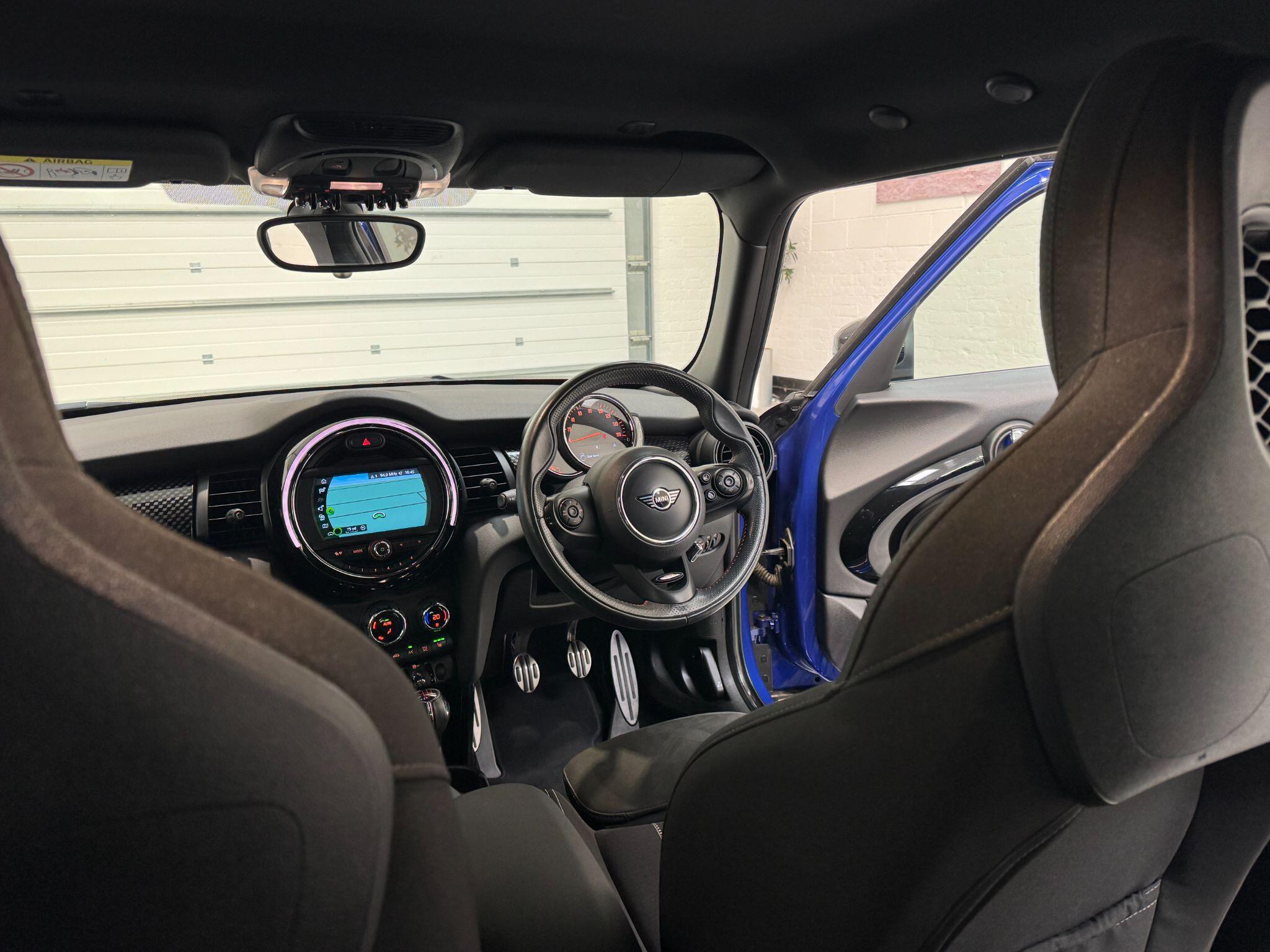 MINI Hatch - Image 67