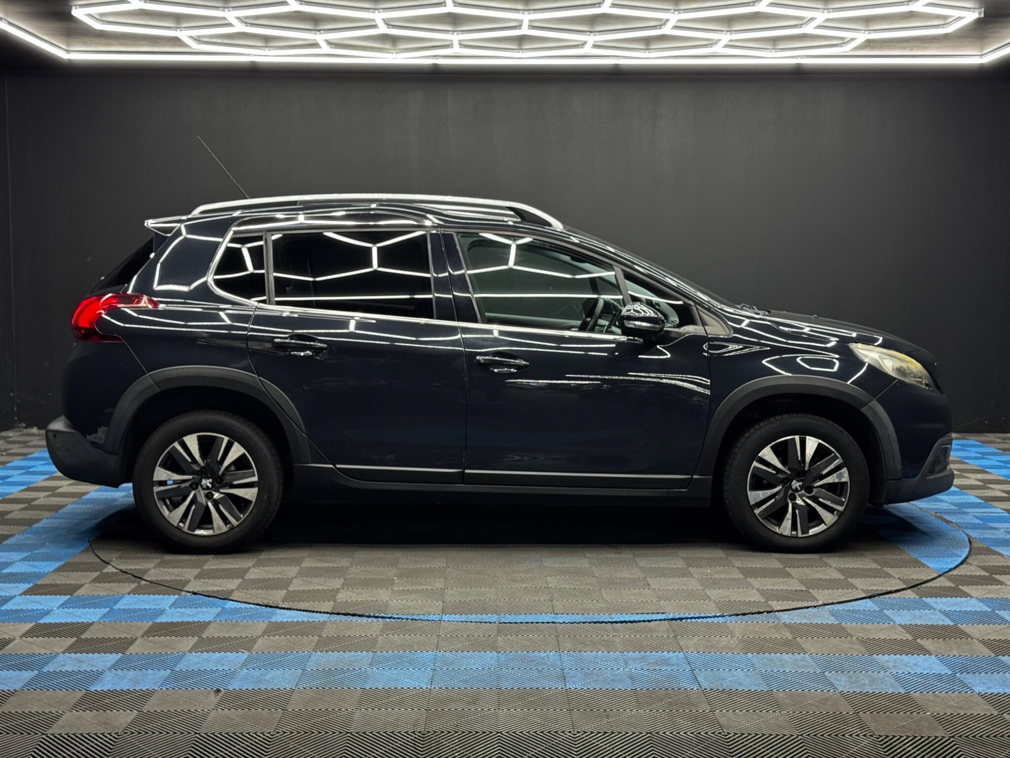 Peugeot 2008 - Image 4