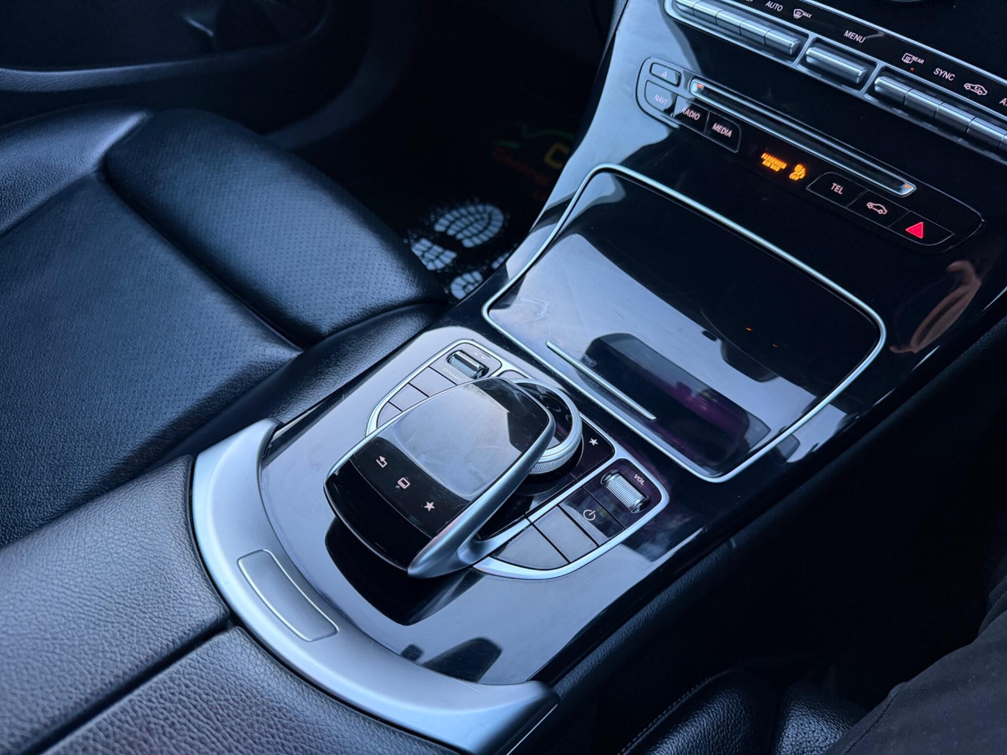 Mercedes C Class - Image 73