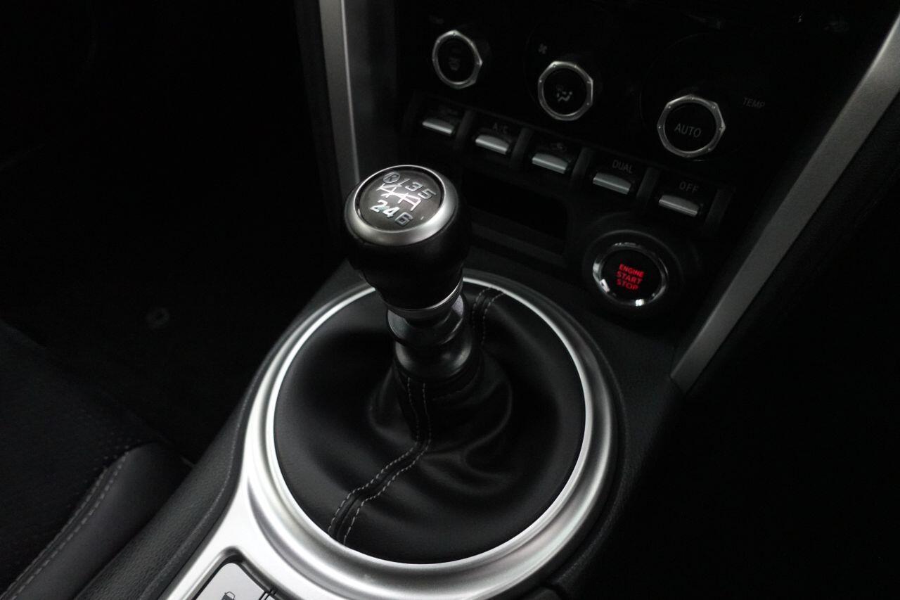 Toyota GT86 - Image 17
