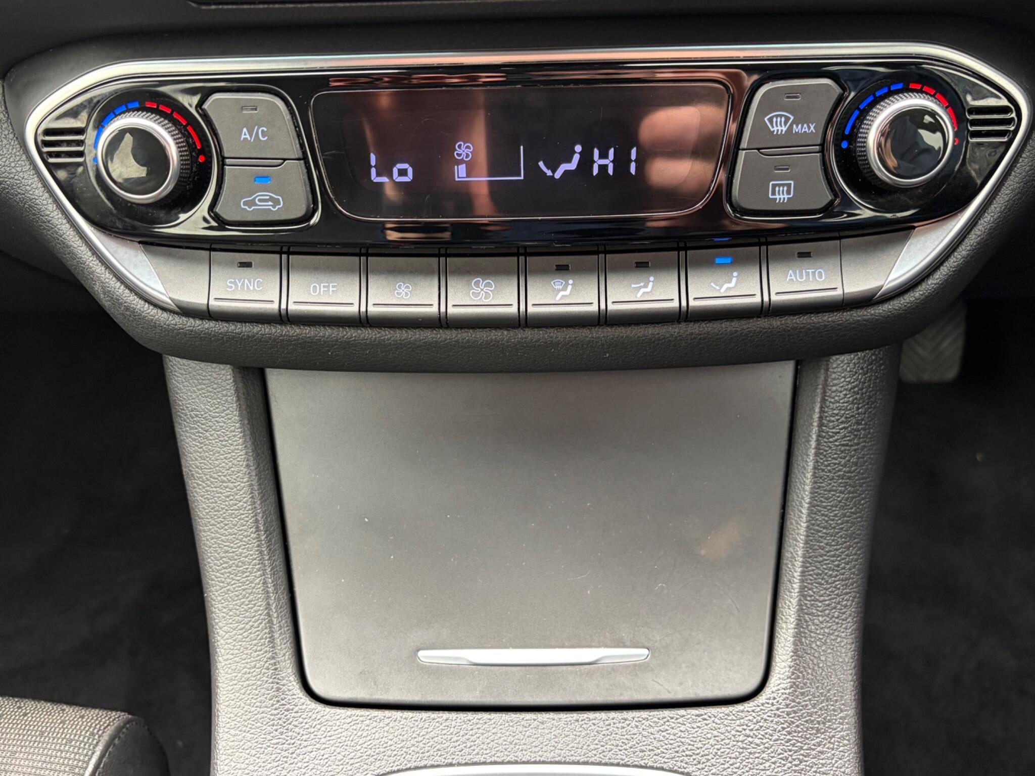 Hyundai i30 - Image 31