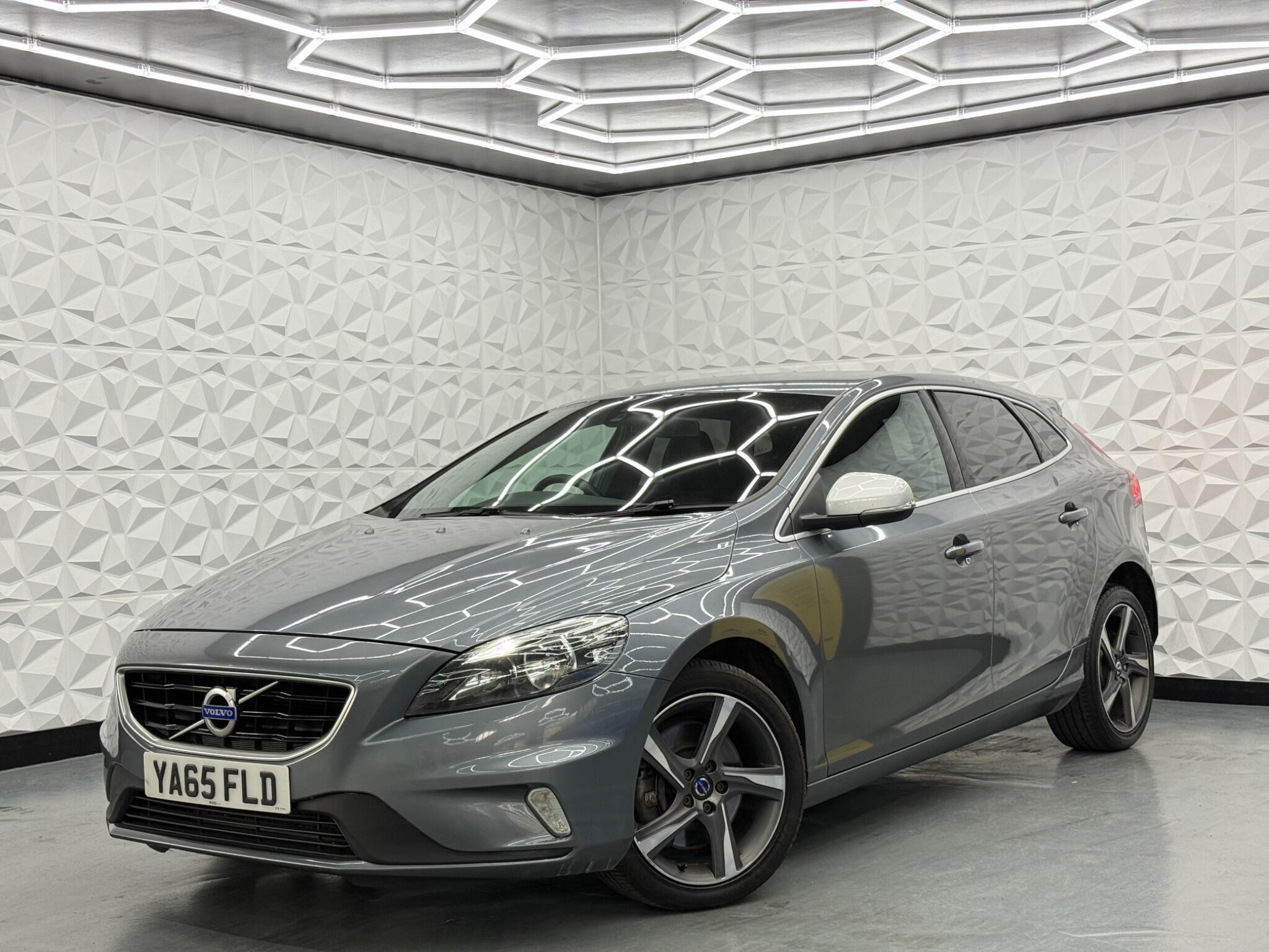 Volvo V40 - Image 4