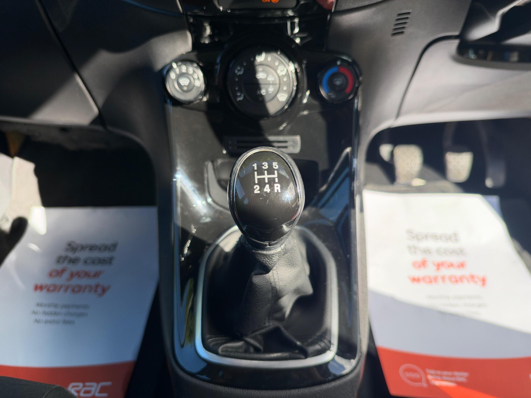 Ford Fiesta - Image 18