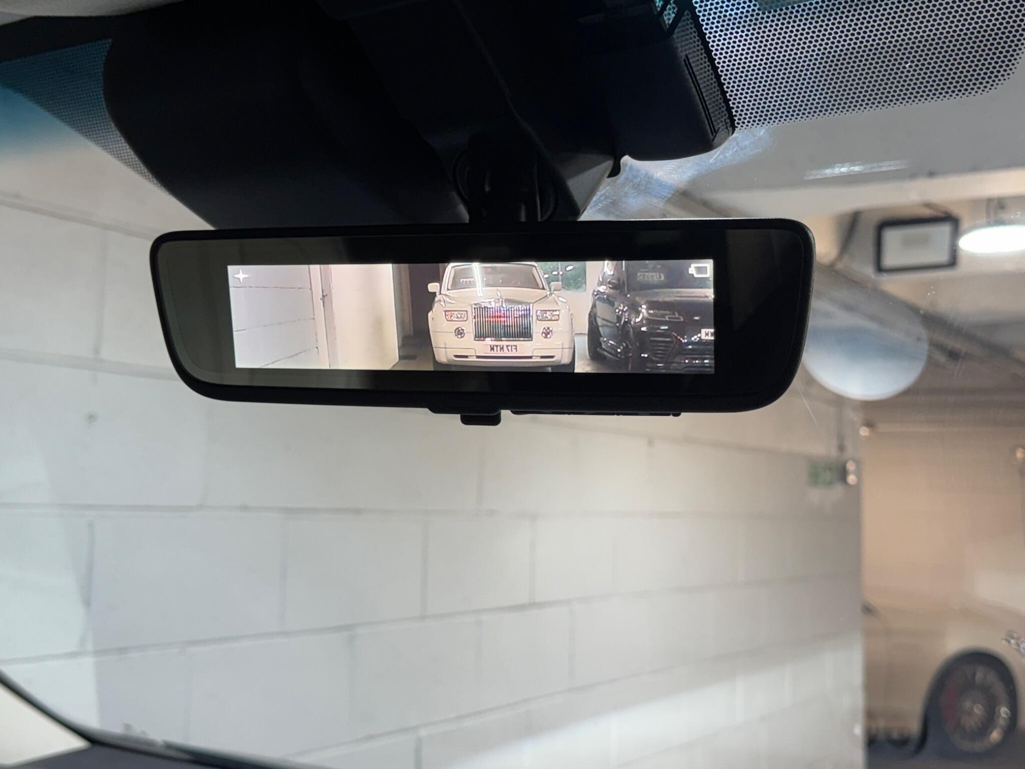 Toyota Granace - Image 15