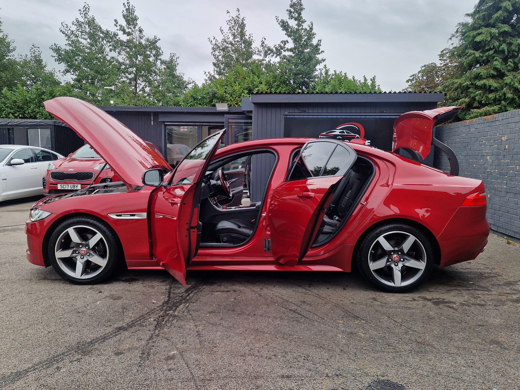 Jaguar XE - Image 15