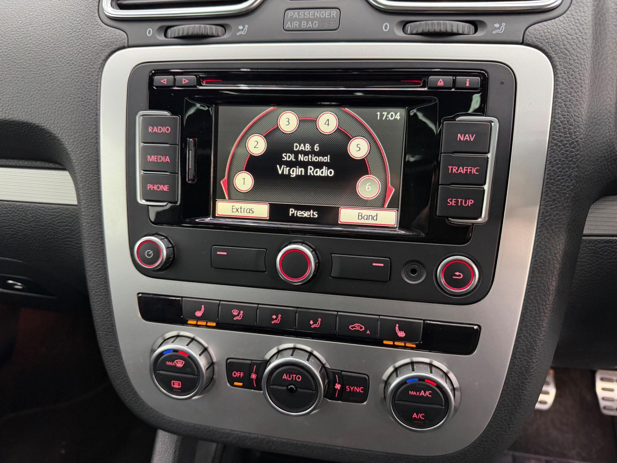 Volkswagen Scirocco - Image 21