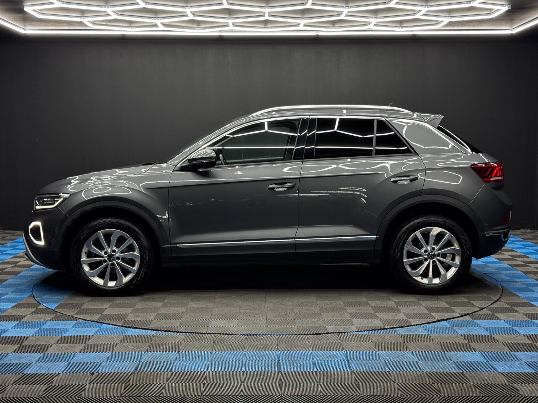 Volkswagen T-Roc - Image 8
