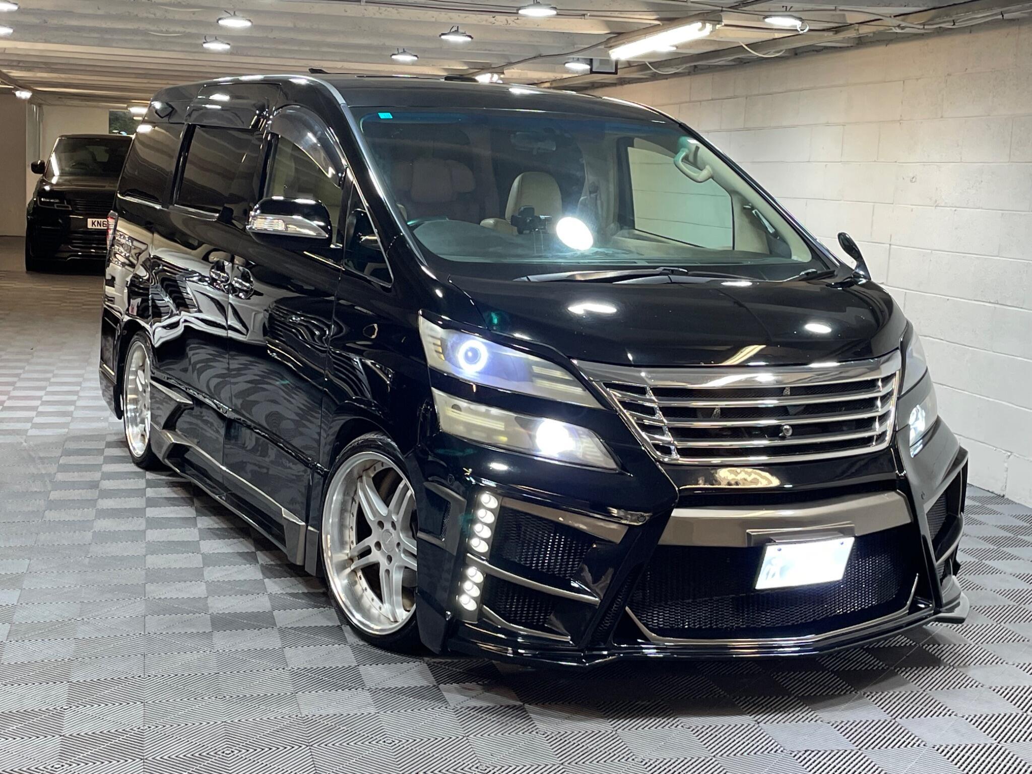 Toyota Vellfire - Image 20
