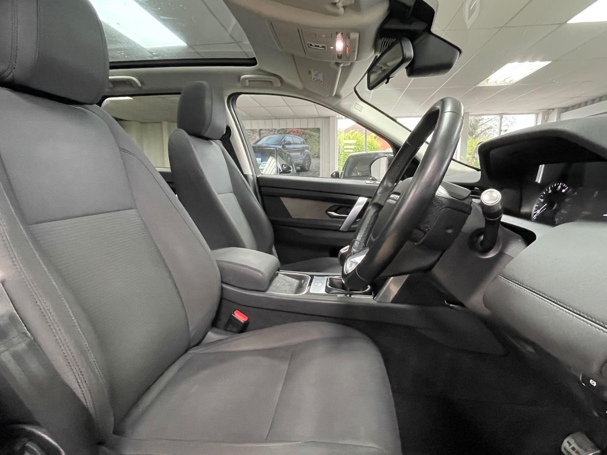 Land Rover DISCOVERY SPORT - Image 25