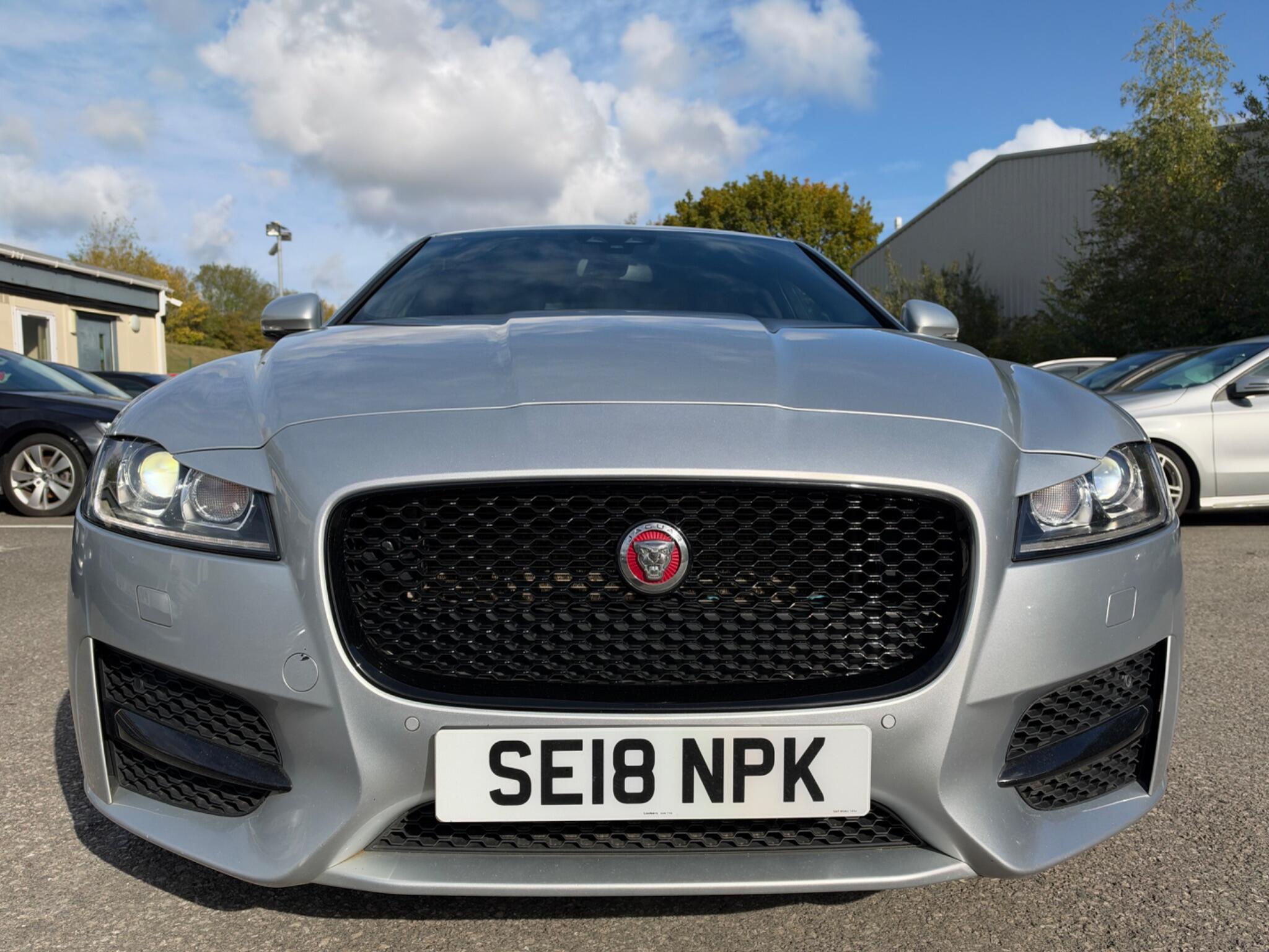 Jaguar XF - Image 2