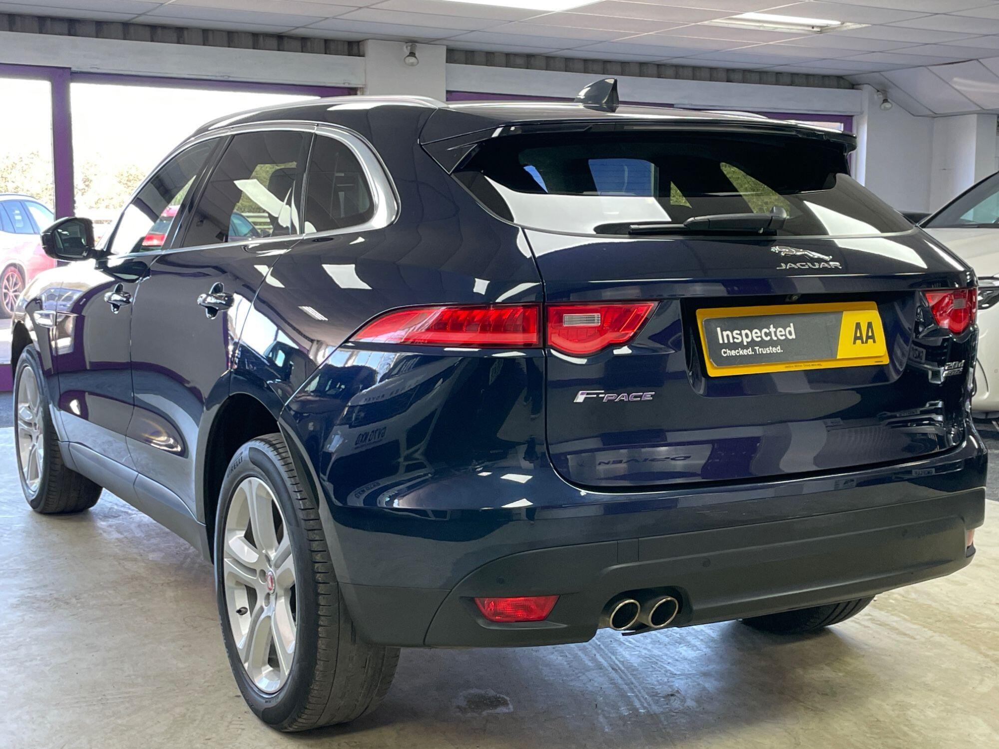Jaguar F-Pace - Image 9