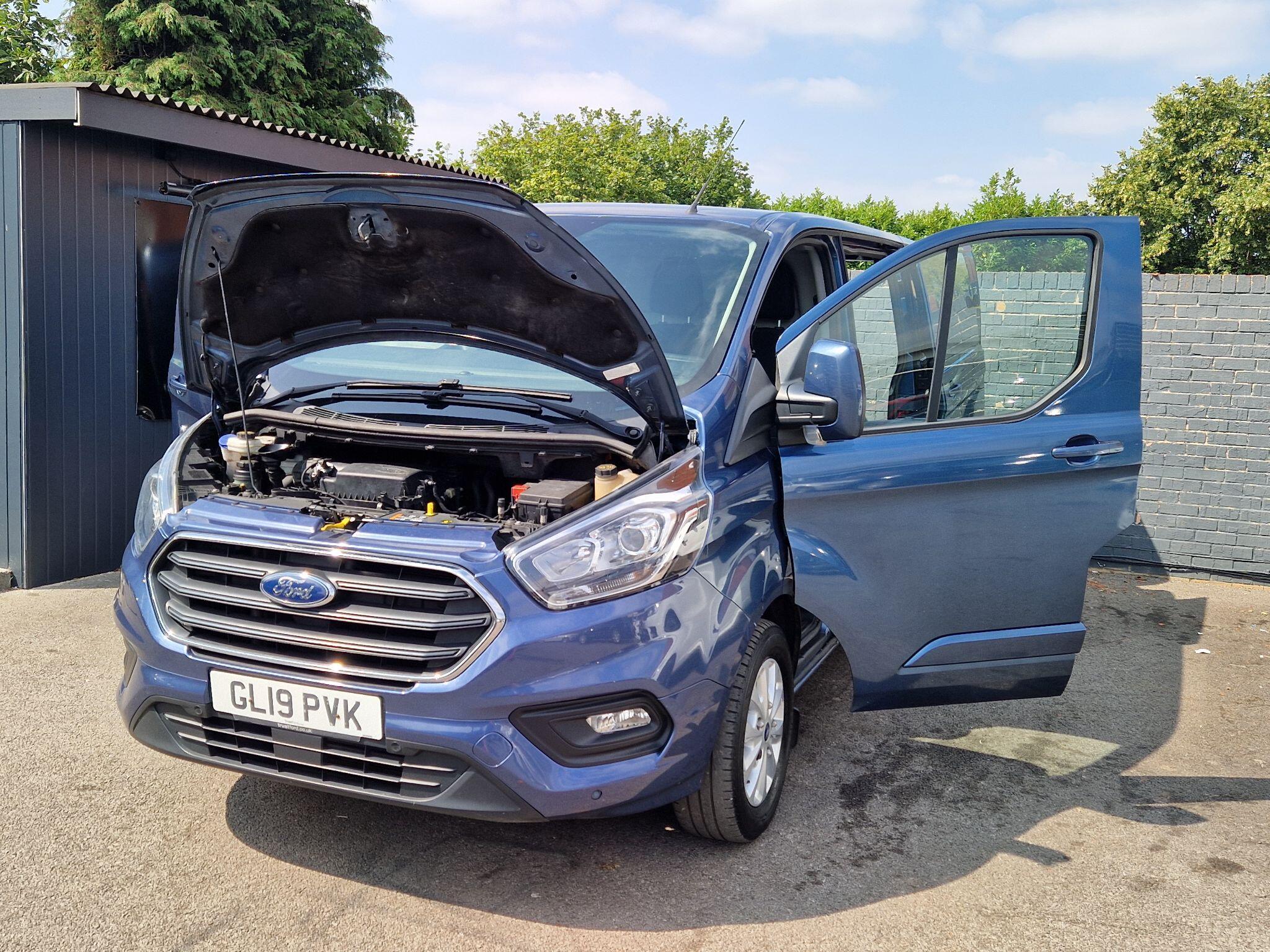 Ford Transit Custom - Image 13