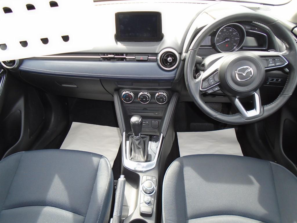 Mazda MAZDA2 photo 5