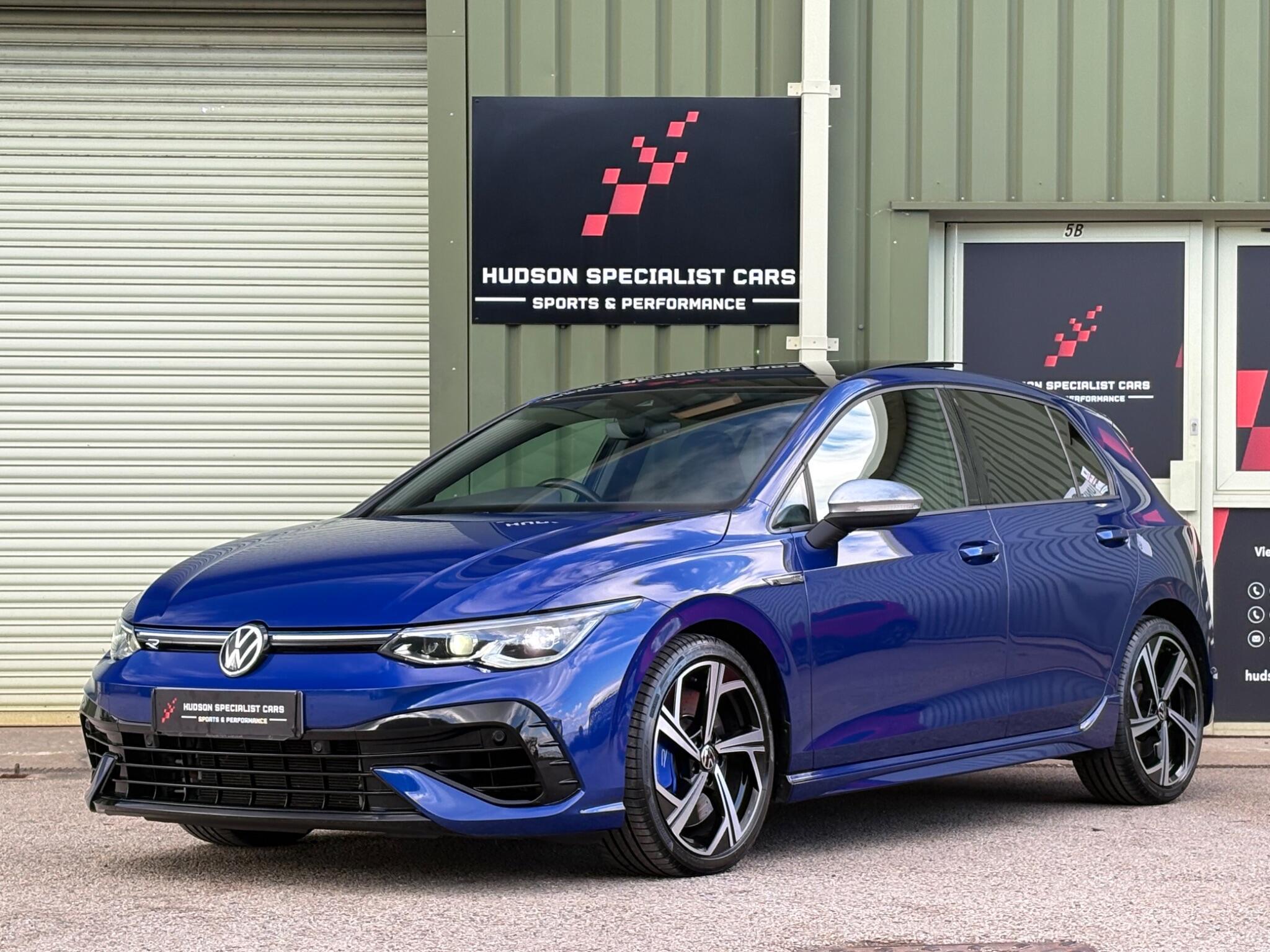 Volkswagen Golf - Image 11