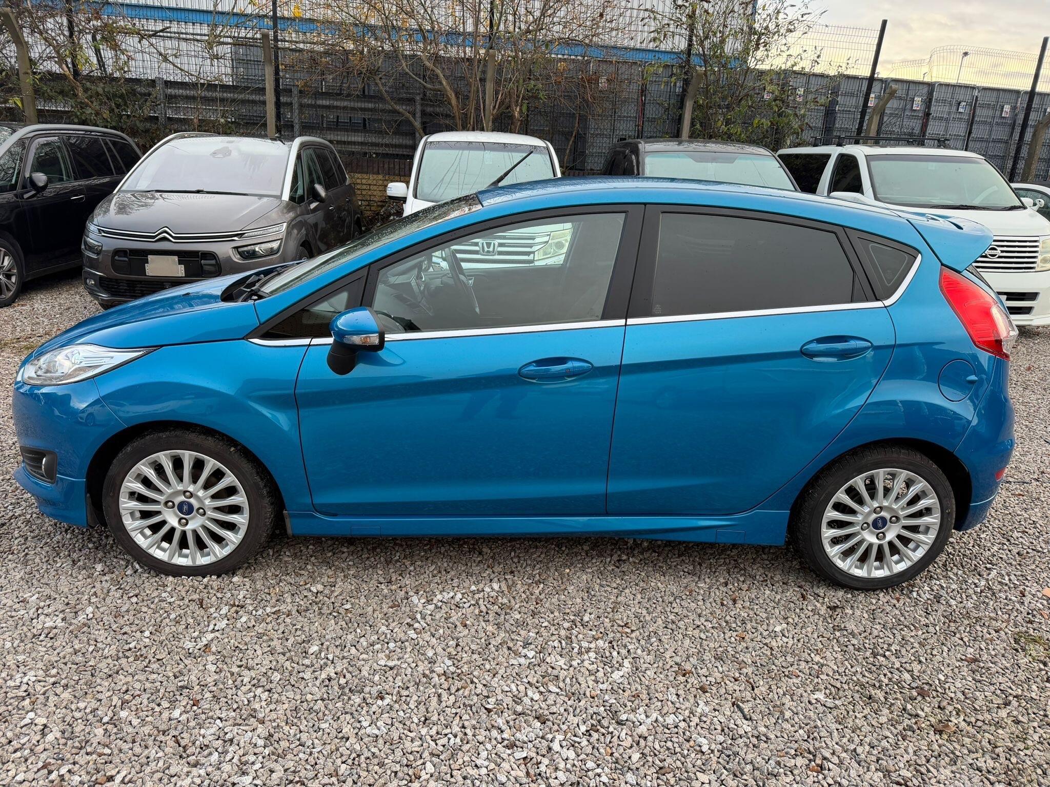 Ford Fiesta - Image 5