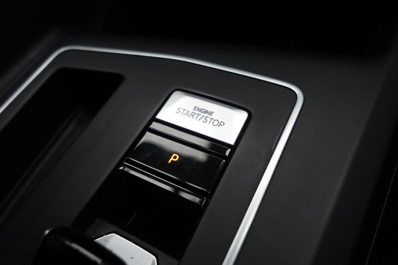 Volkswagen Golf - Image 48