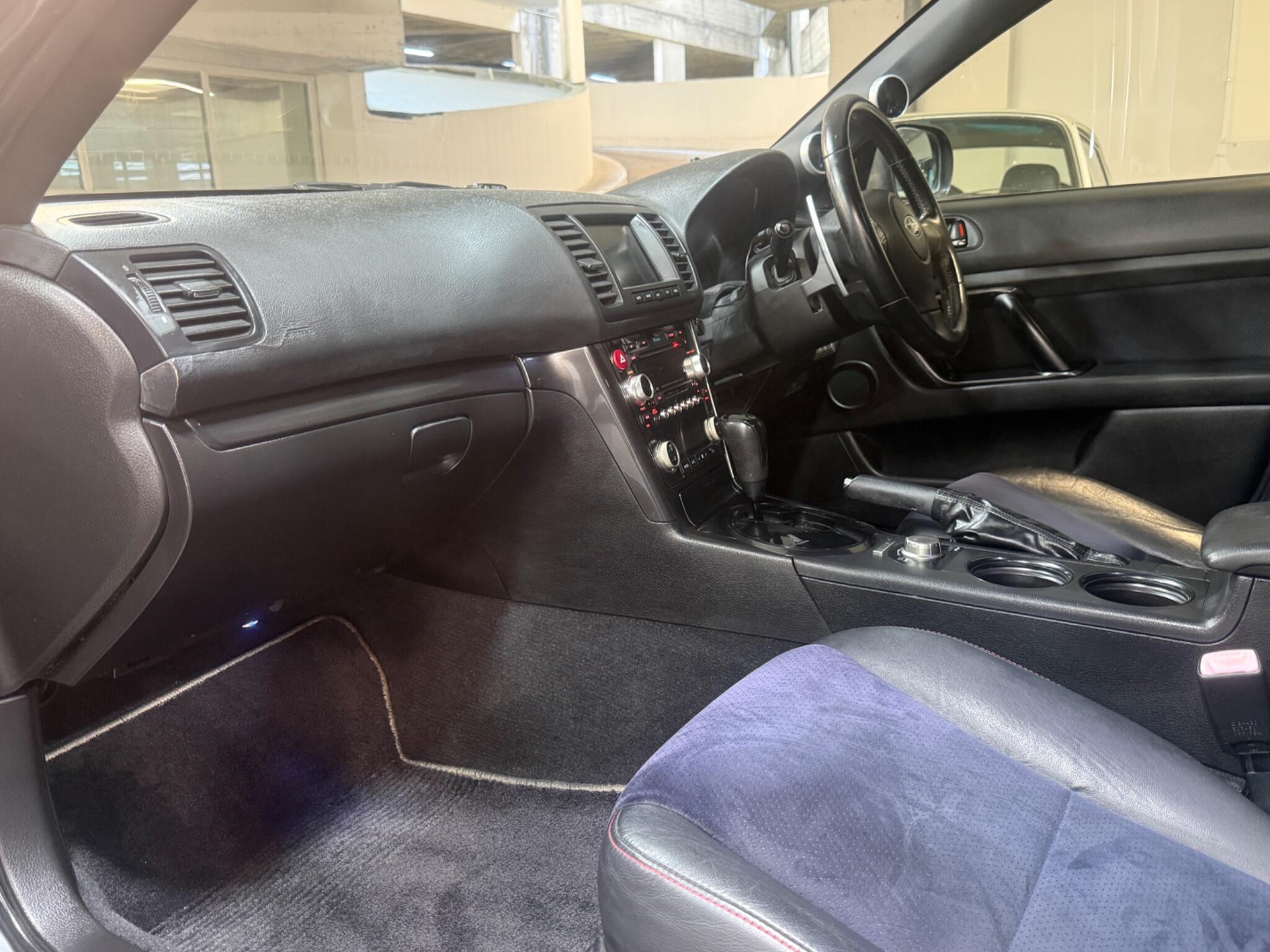 Subaru Legacy - Image 9