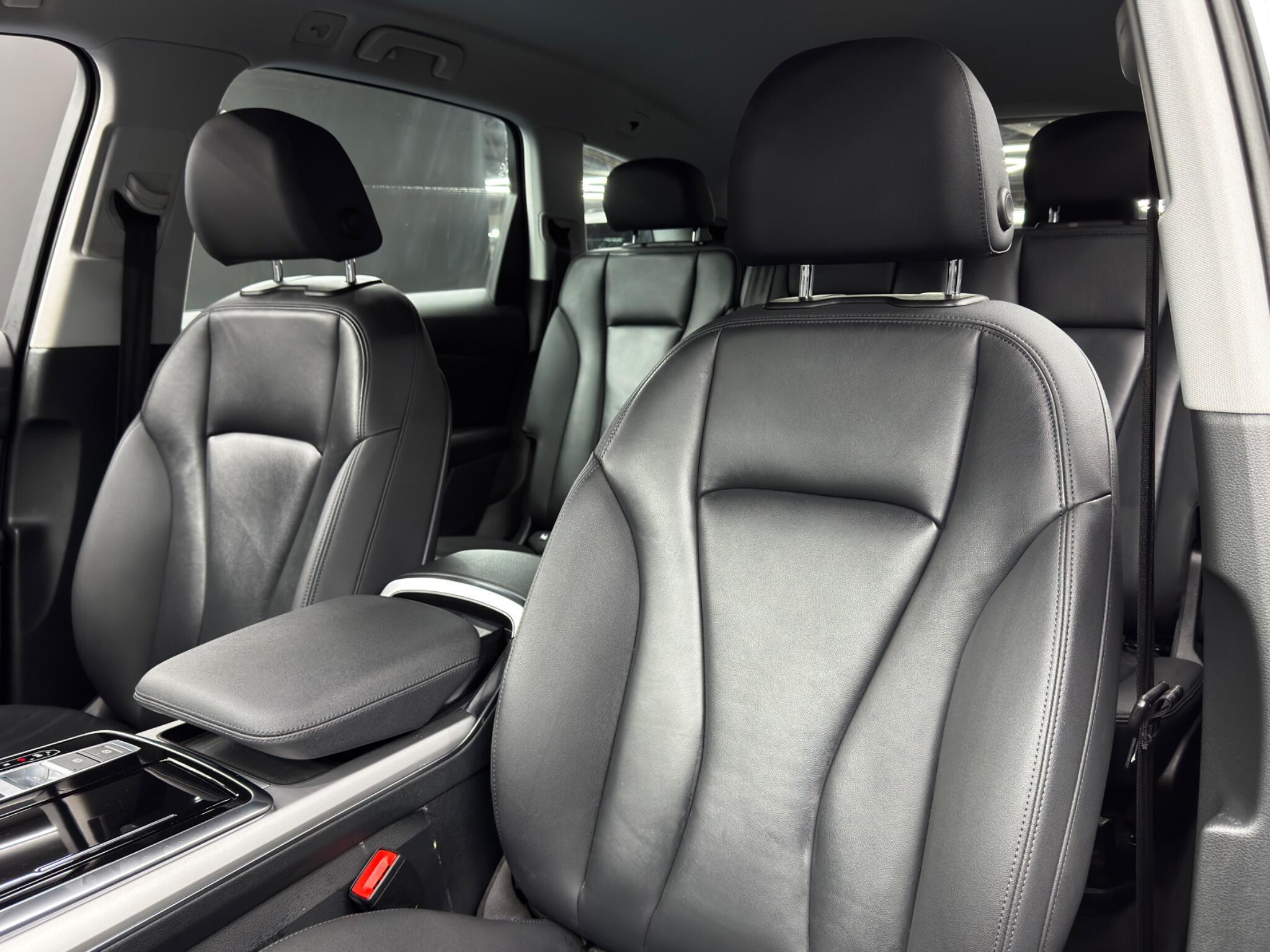 Audi Q7 - Image 14