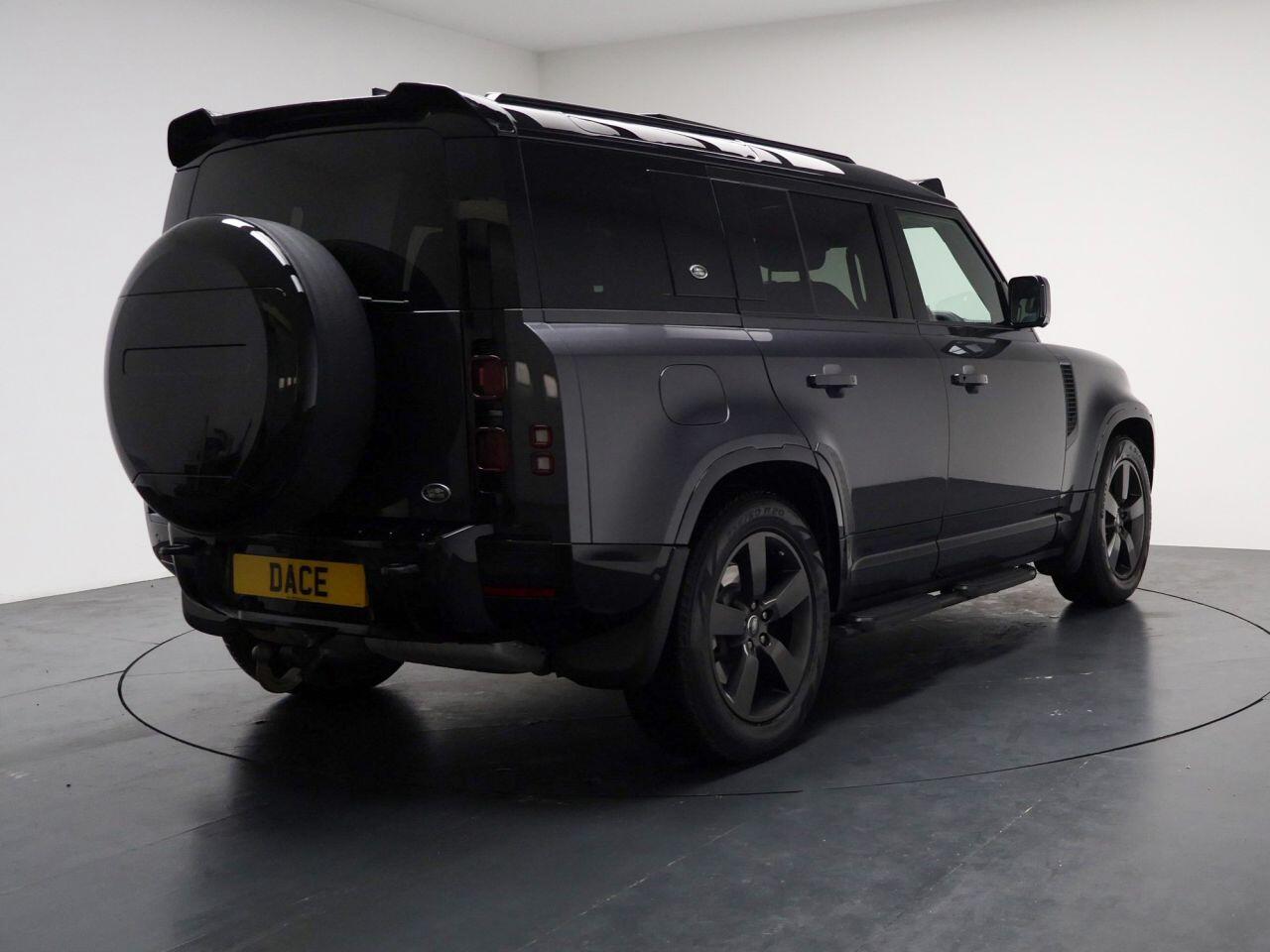 Land Rover Defender 110 - Image 14