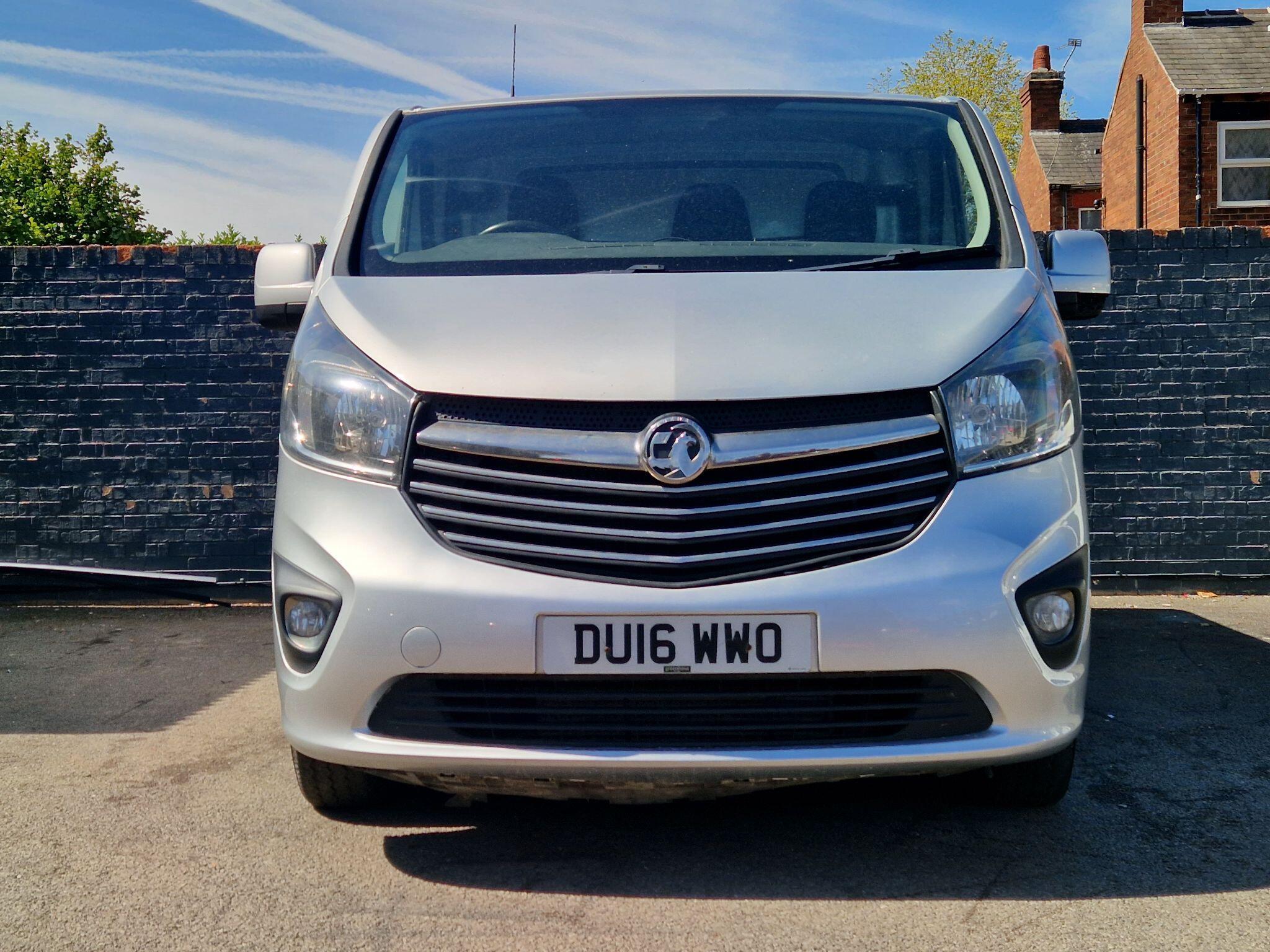 Vauxhall Vivaro - Image 19
