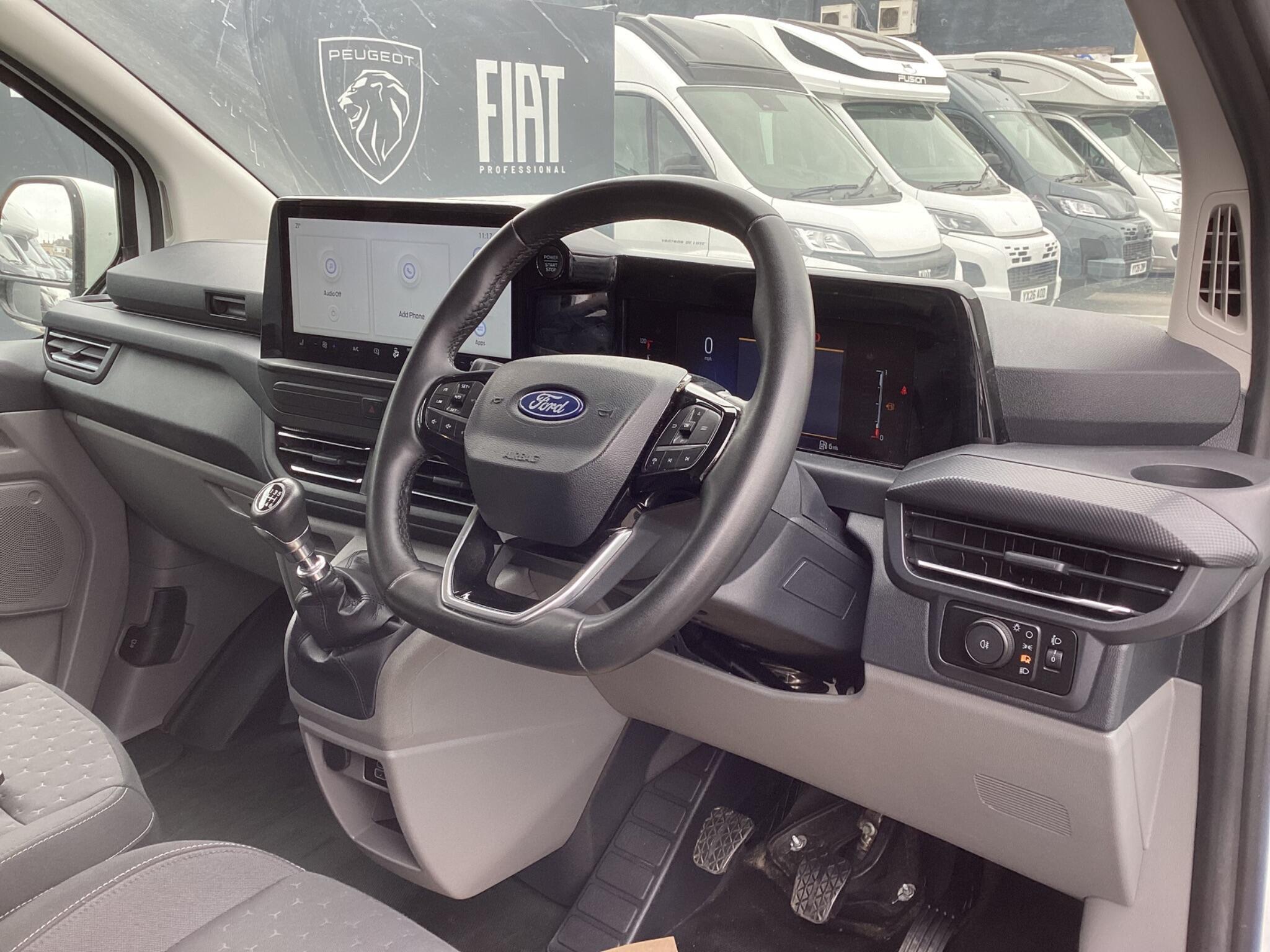 Ford Transit Custom - Image 6