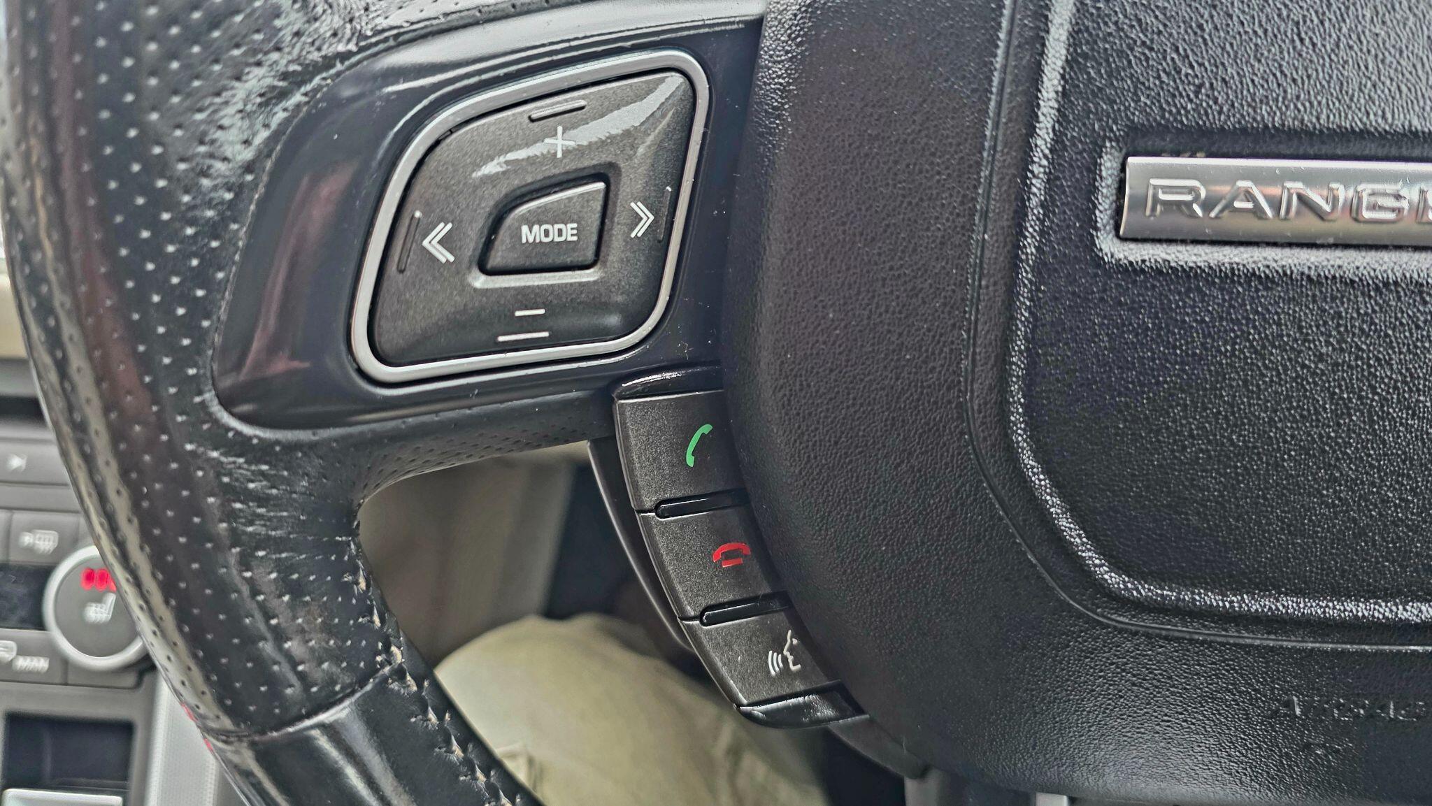 Land Rover Range Rover Evoque - Image 32