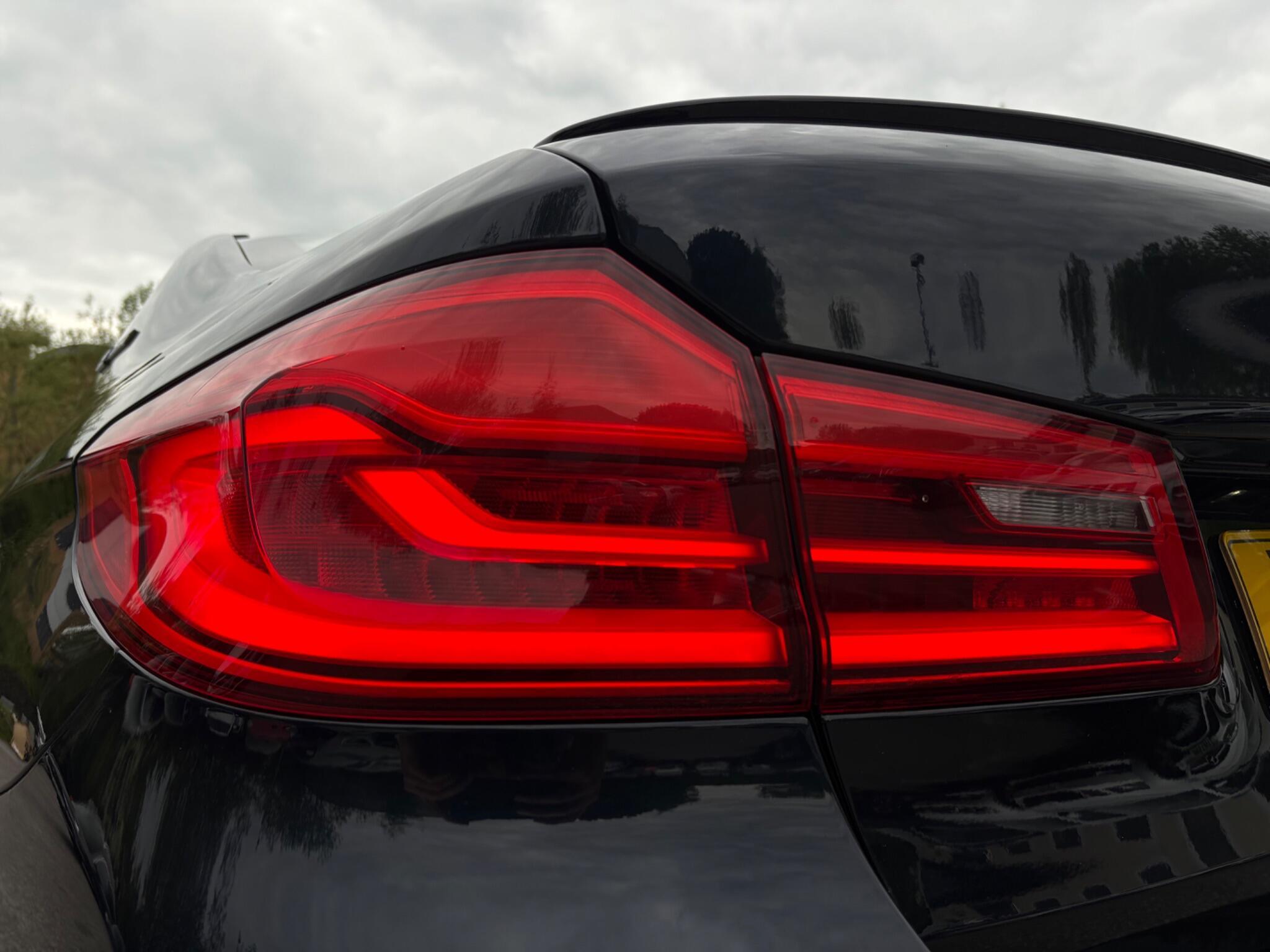 BMW 5 Series - Image 15