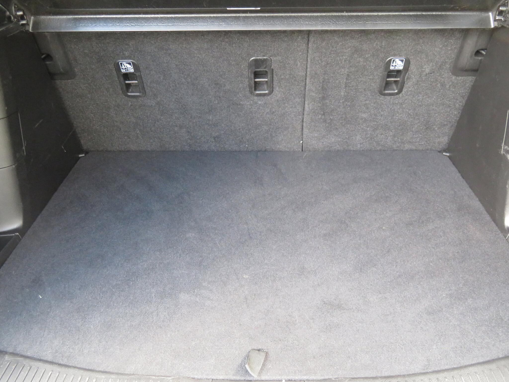 Suzuki S-Cross - Image 12