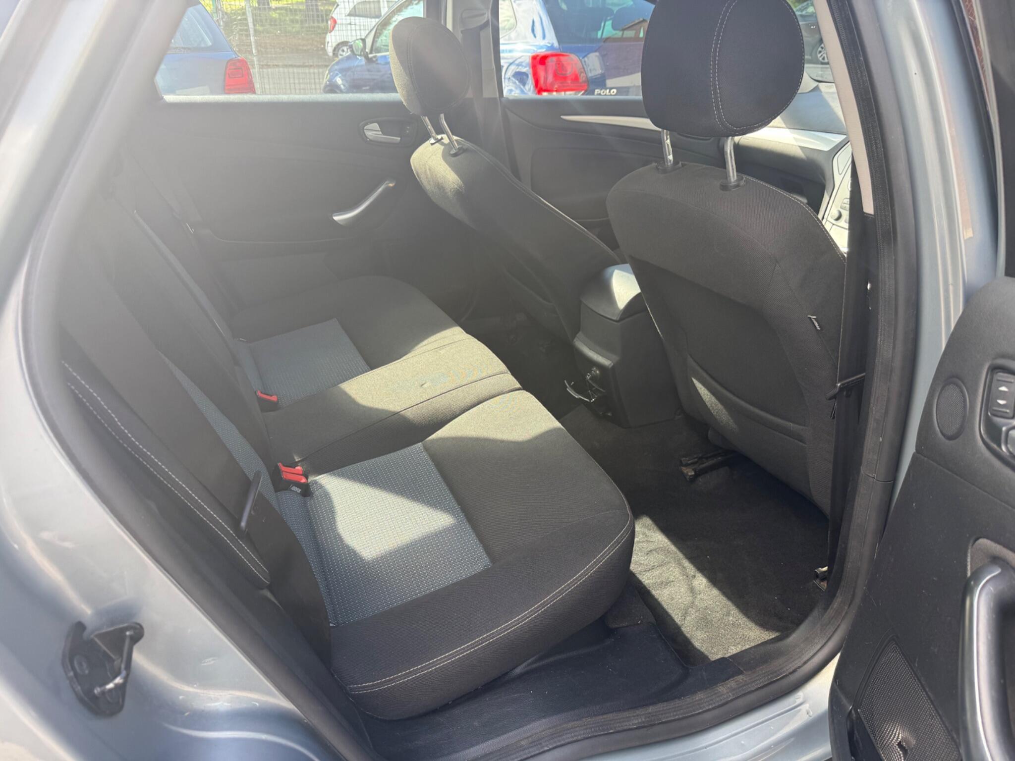 Ford Mondeo - Image 16