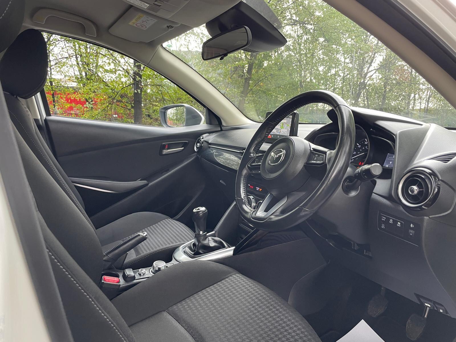 Mazda MAZDA2 - Image 15