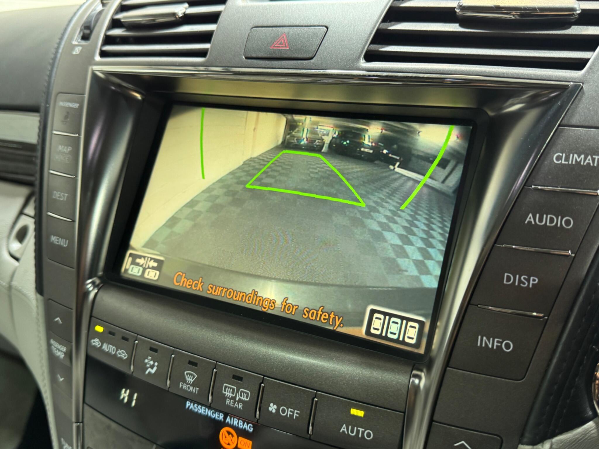 Lexus LS - Image 20