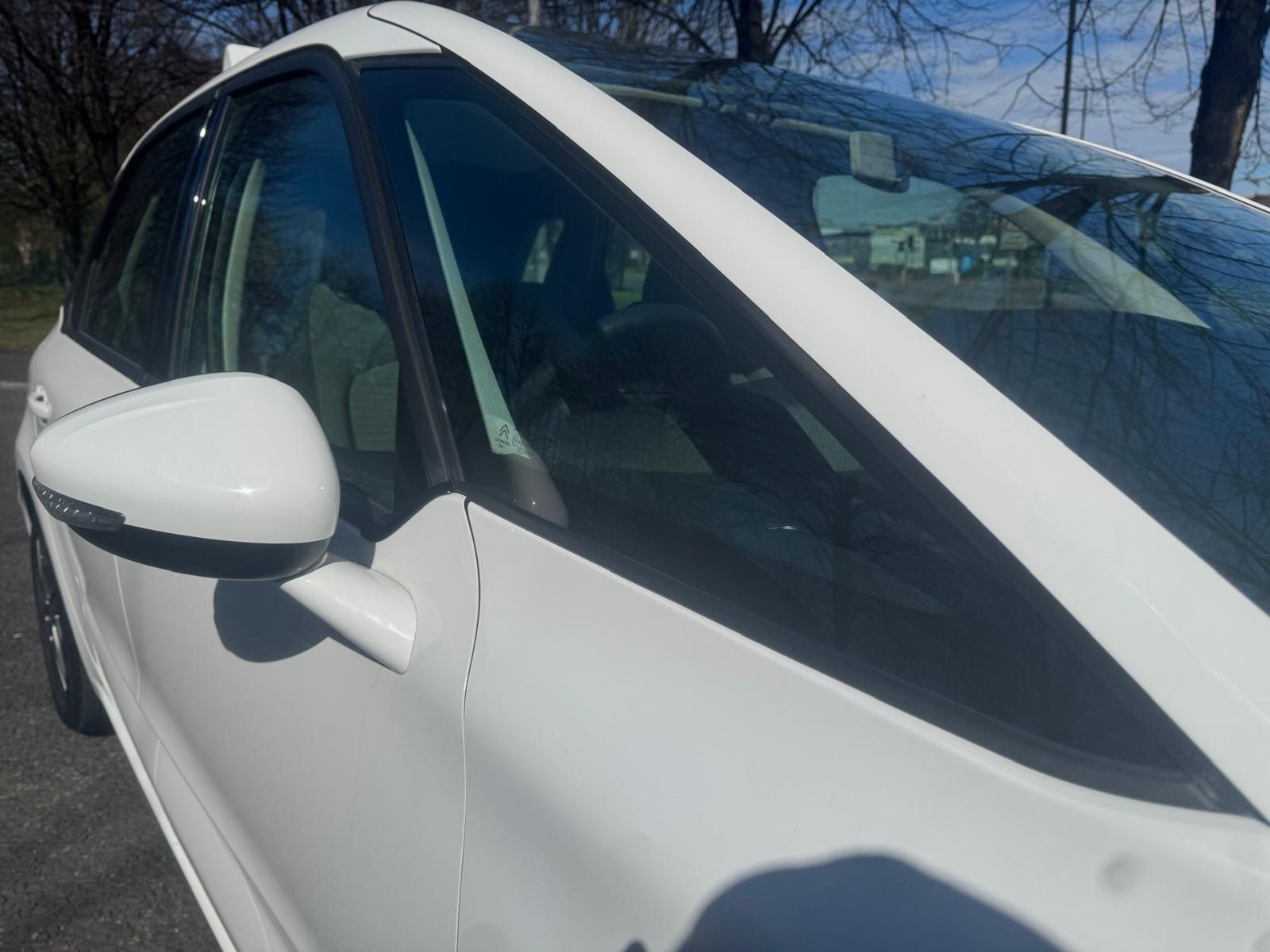 Citroen C4 Picasso - Image 42