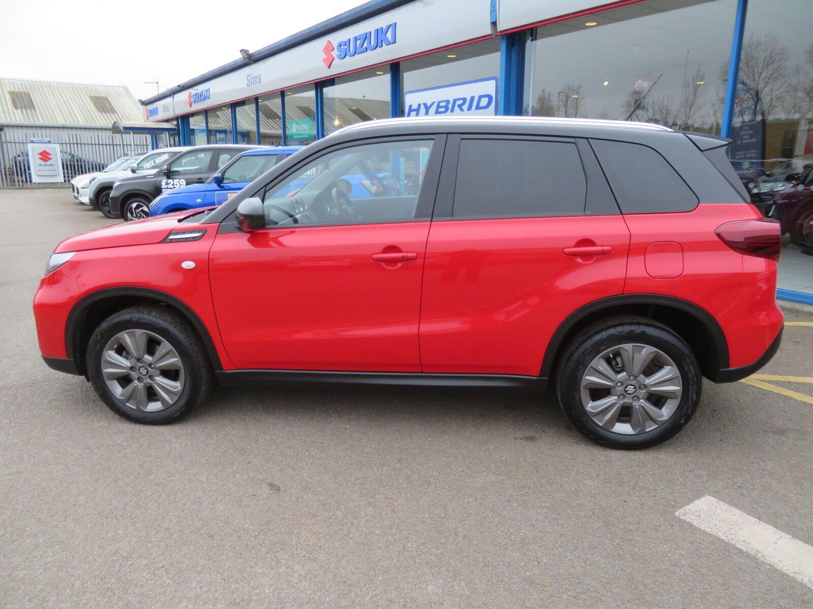 Suzuki Vitara - Image 10