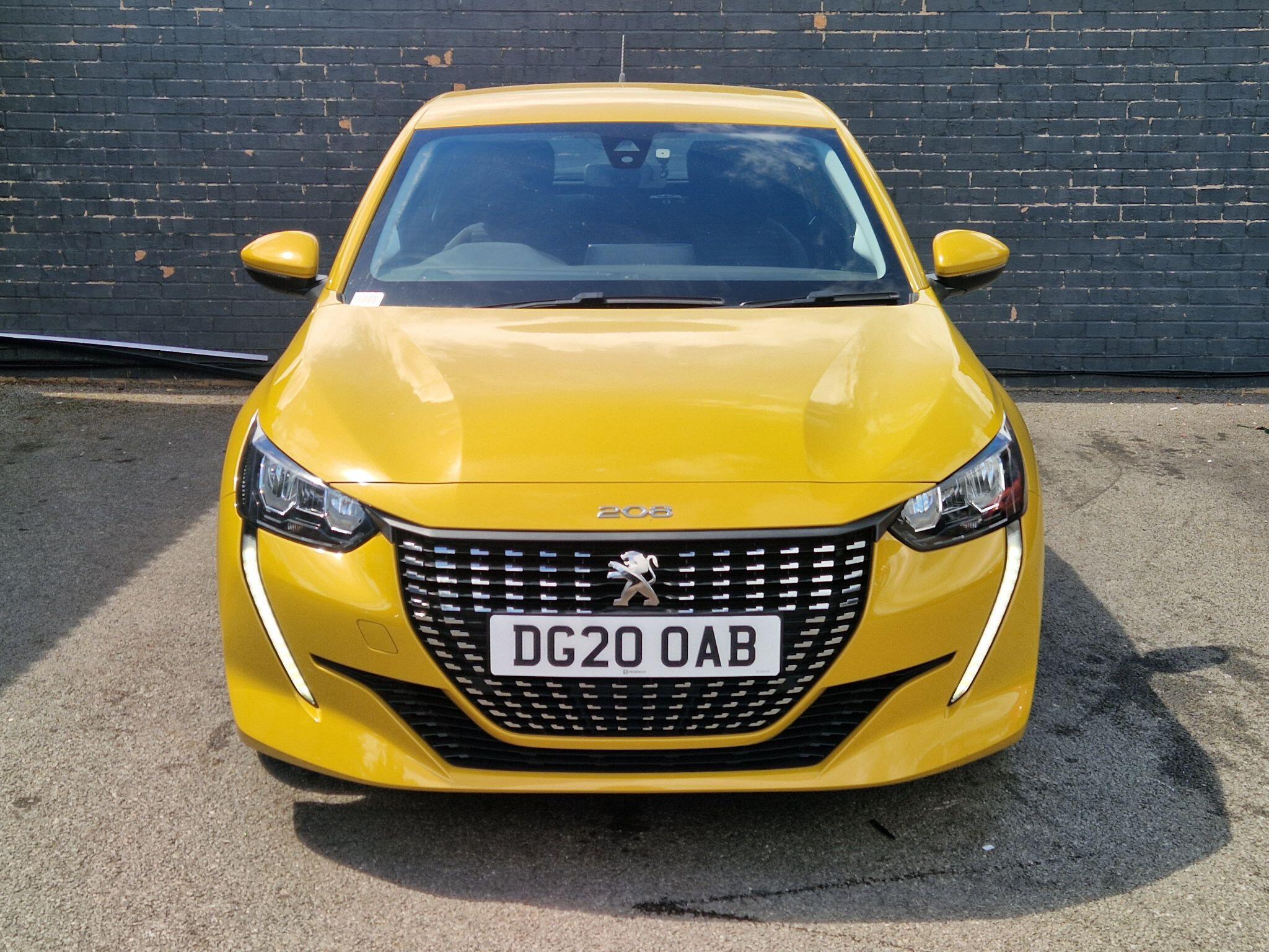 Peugeot 208 - Image 4