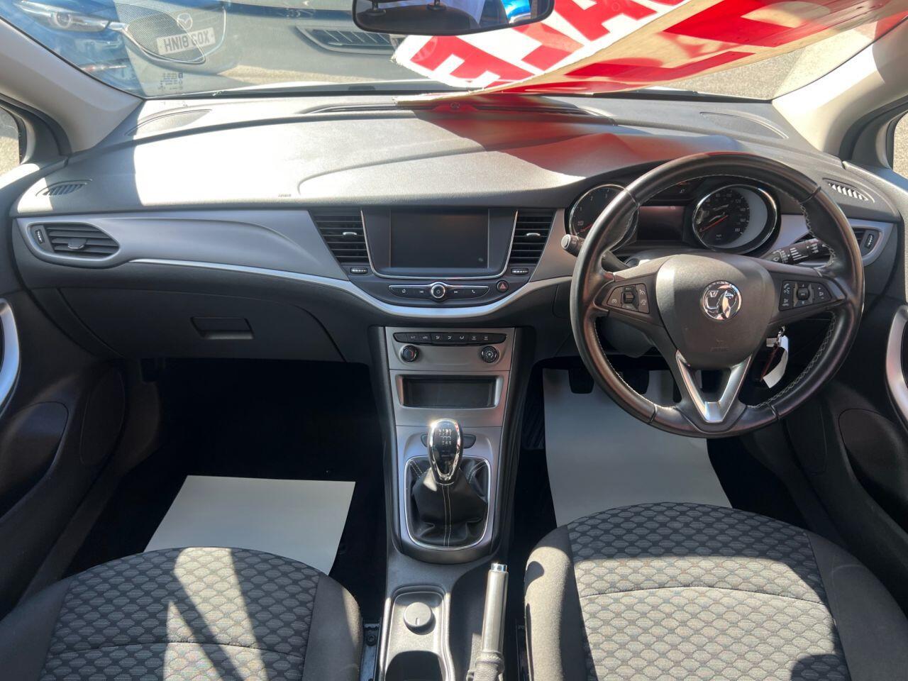 Vauxhall Astra - Image 18