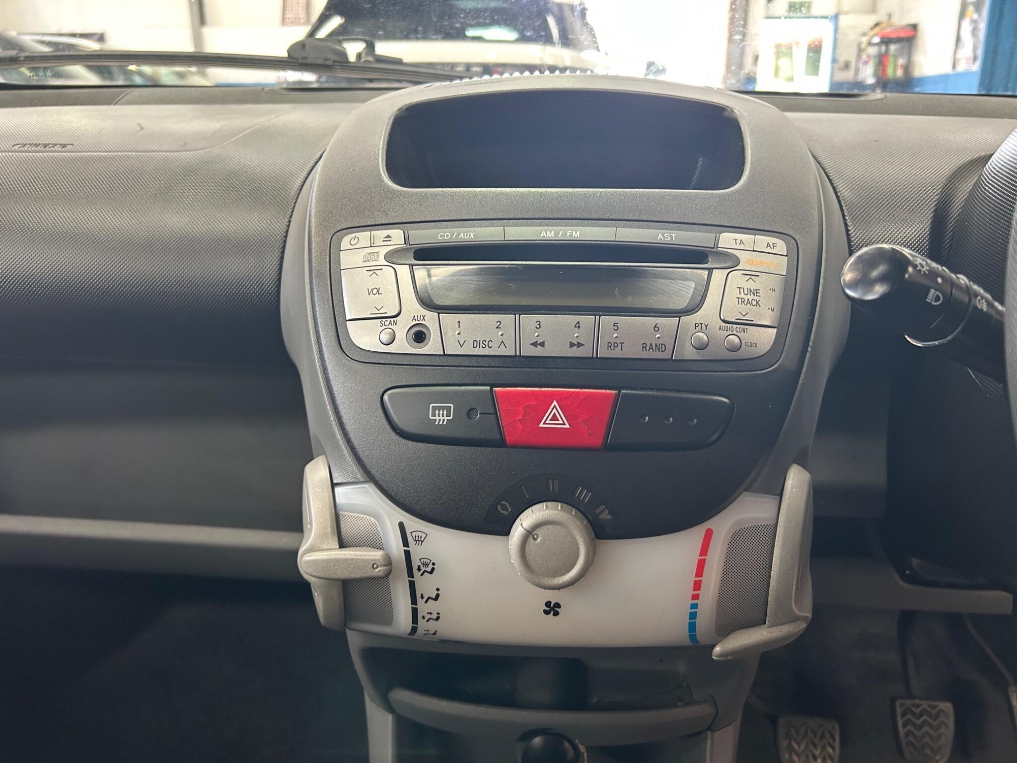 Toyota Aygo - Image 11